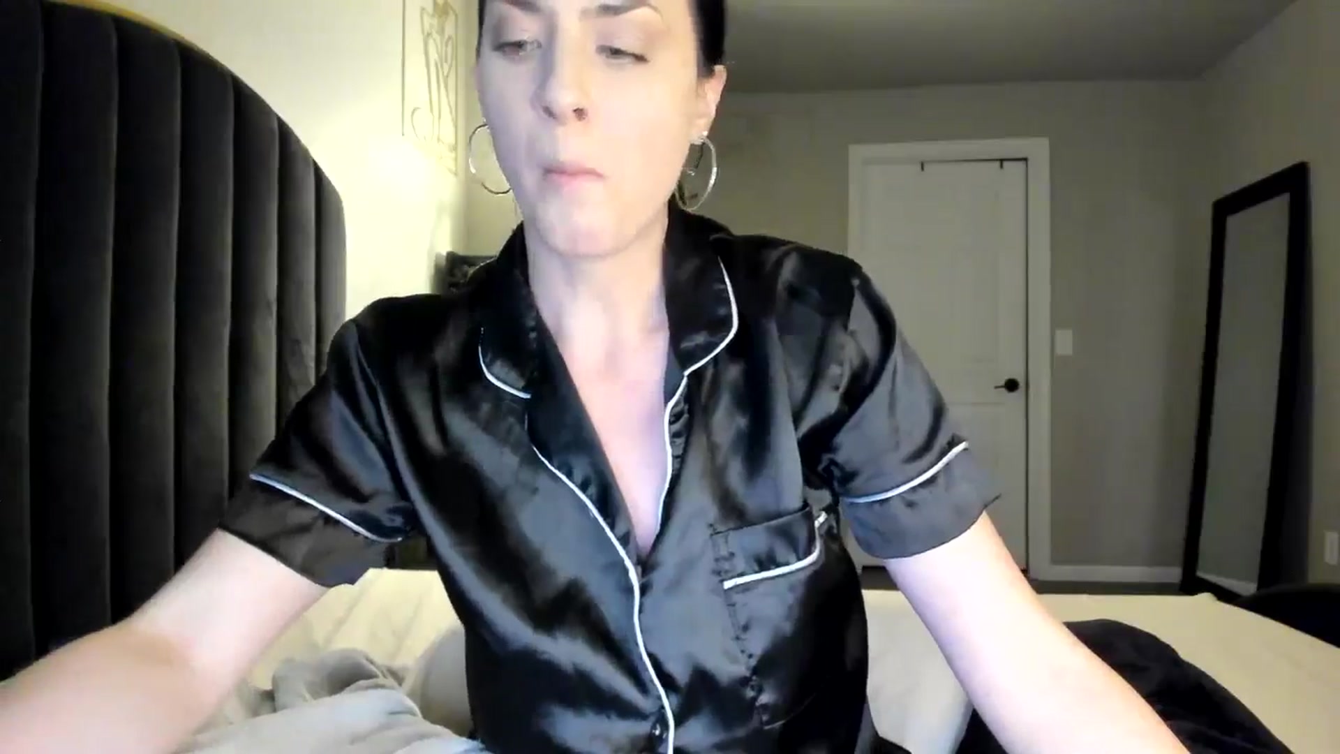 Gallery image thumbnail from Araisyours's myfreecams stream on, 07/18/2024, 14:58 image 20 of 20