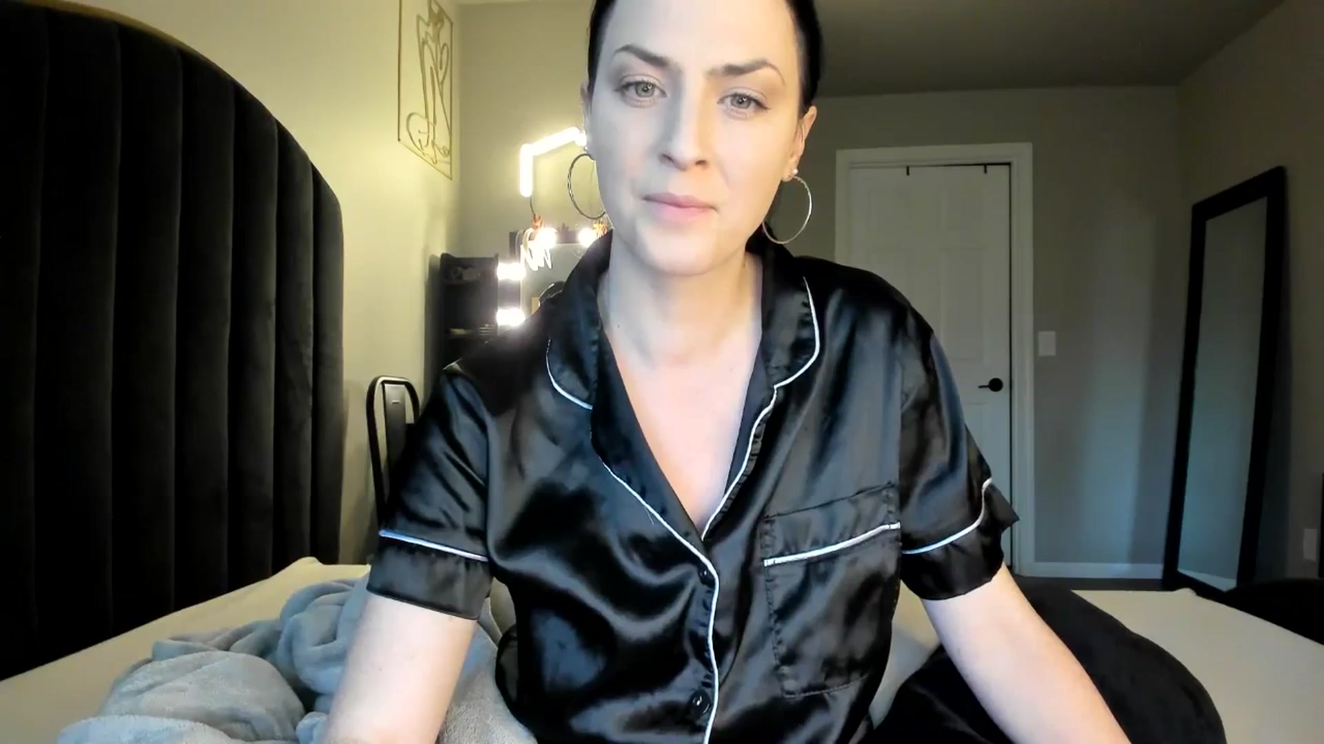 Gallery image thumbnail from Araisyours's myfreecams stream on, 07/18/2024, 14:58 image 2 of 20