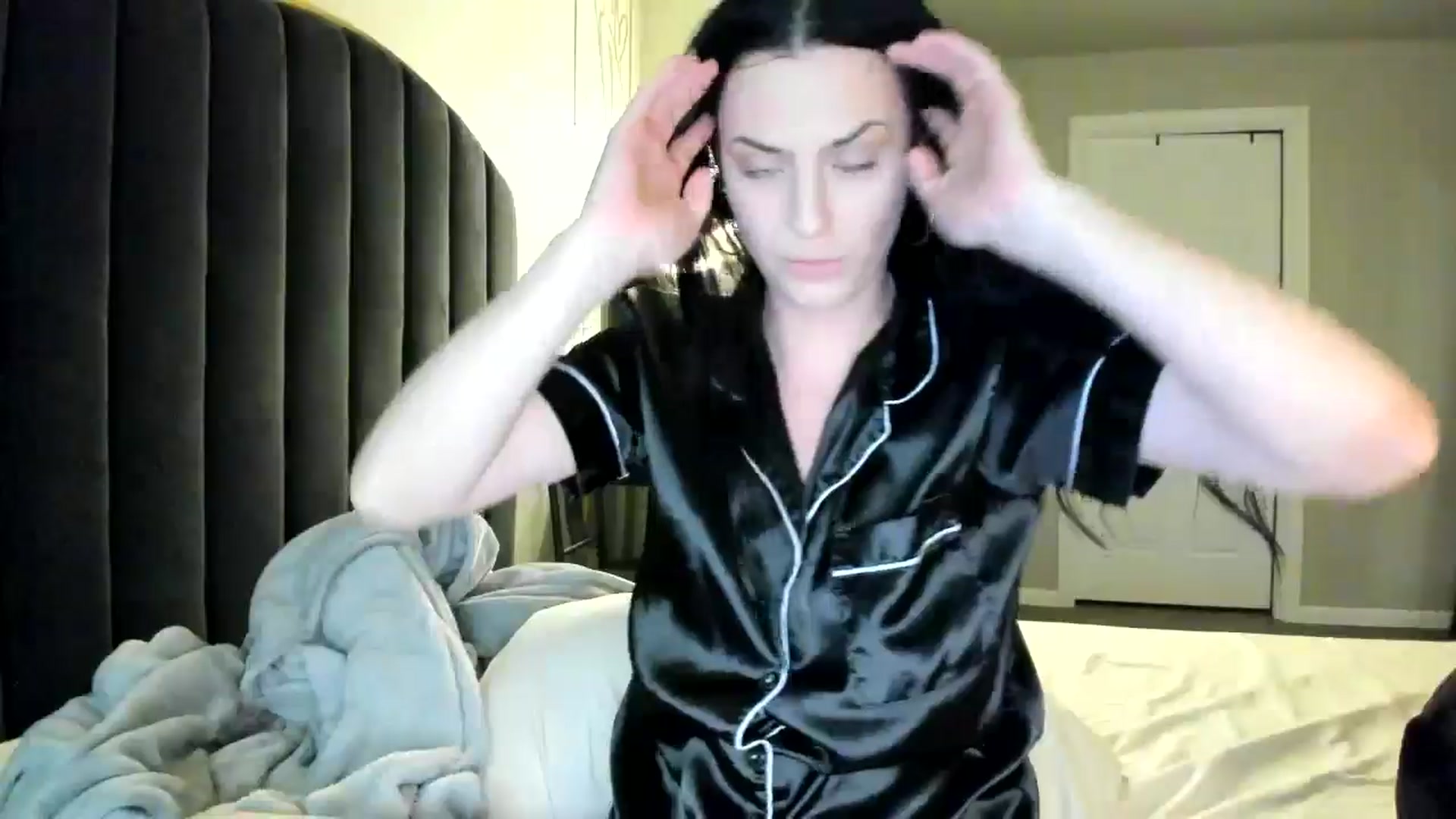 Gallery image thumbnail from Araisyours's myfreecams stream on, 07/18/2024, 16:39 image 8 of 20