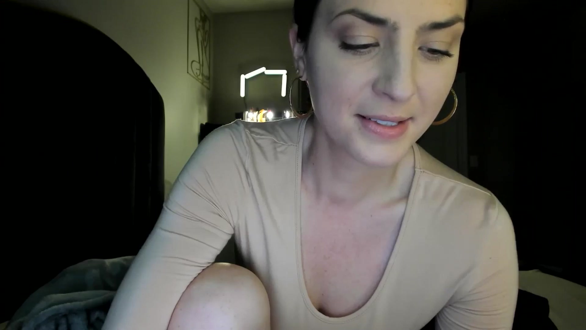 Gallery image thumbnail from Araisyours's myfreecams stream on, 07/21/2024, 14:29 image 10 of 20