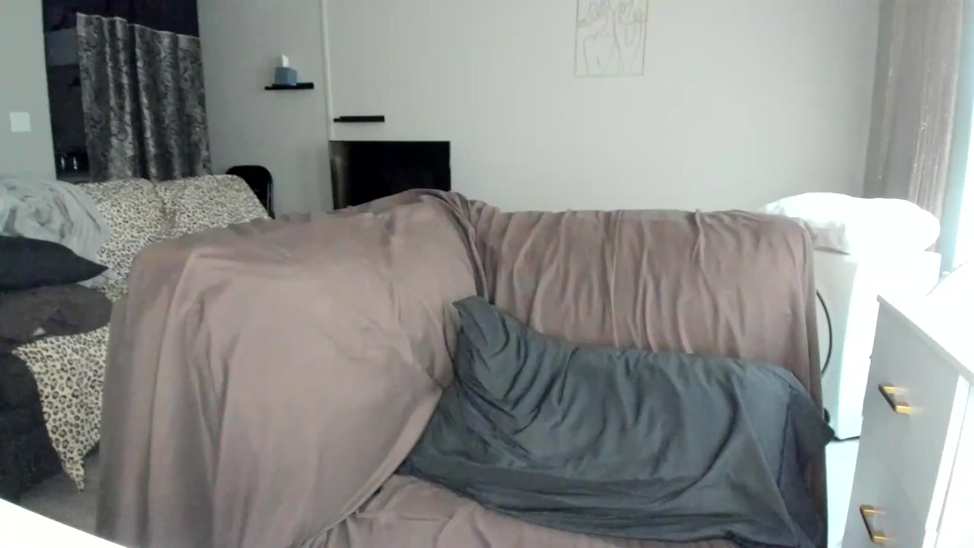 Gallery image thumbnail from Araisyours's myfreecams stream on, 10/06/2025, 16:15 image 13 of 20