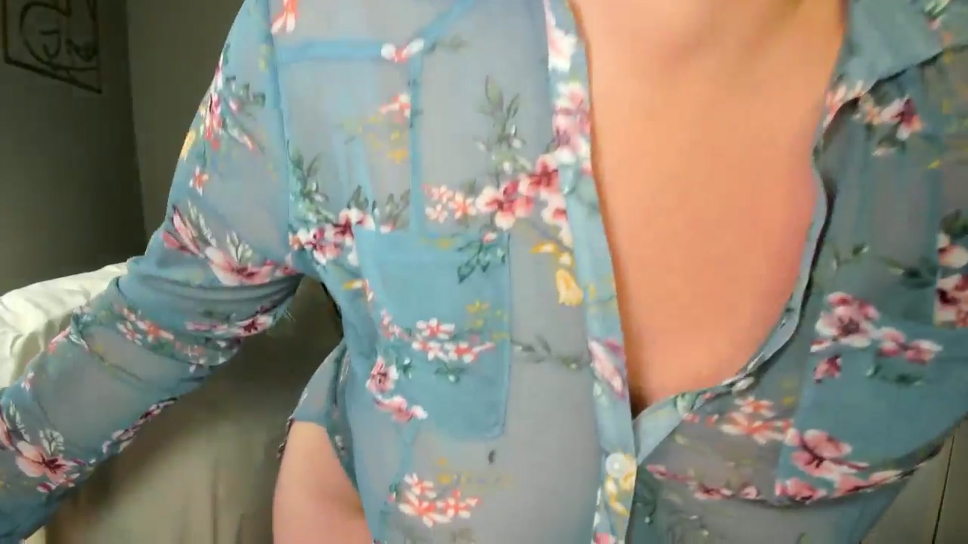 Gallery image thumbnail from Araisyours's myfreecams stream on, 12/24/2025, 17:58 image 14 of 20