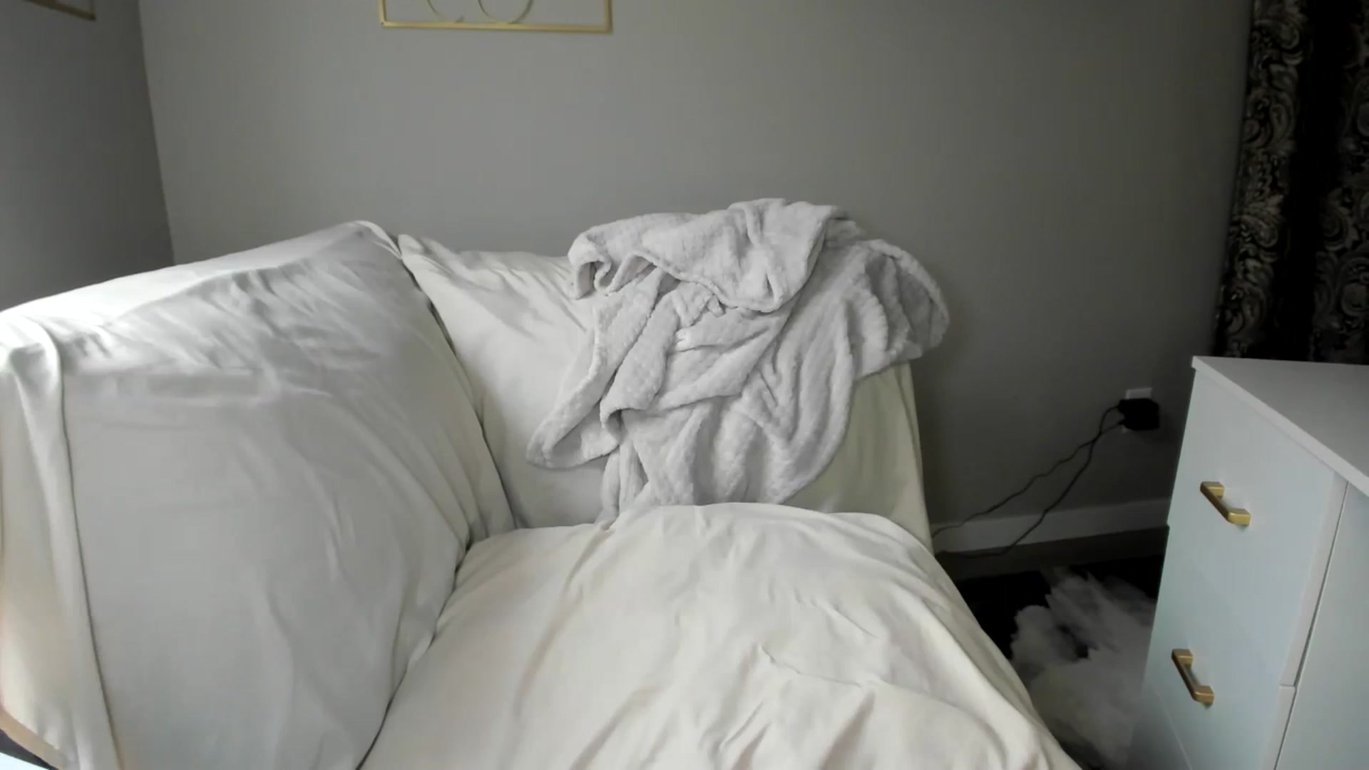 Gallery image thumbnail from Araisyours's myfreecams stream on, 12/24/2025, 18:54 image 6 of 20