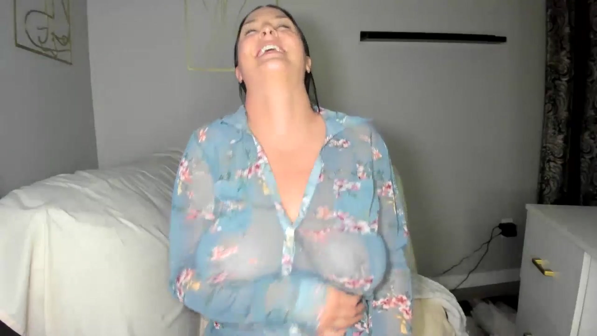 Gallery image thumbnail from Araisyours's myfreecams stream on, 12/24/2025, 22:33 image 14 of 20