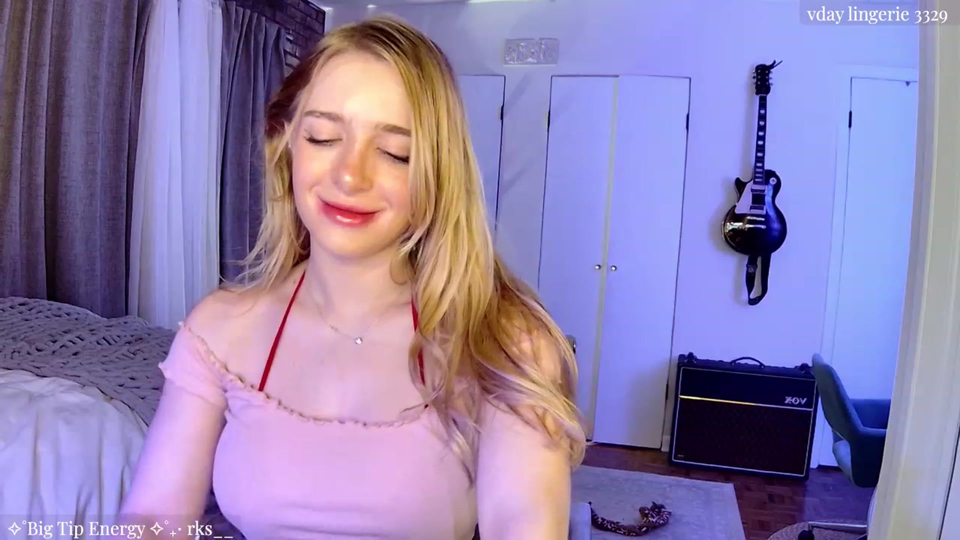 Gallery image thumbnail from Architect's myfreecams stream on, 02/14/2024, 05:03 image 5 of 20