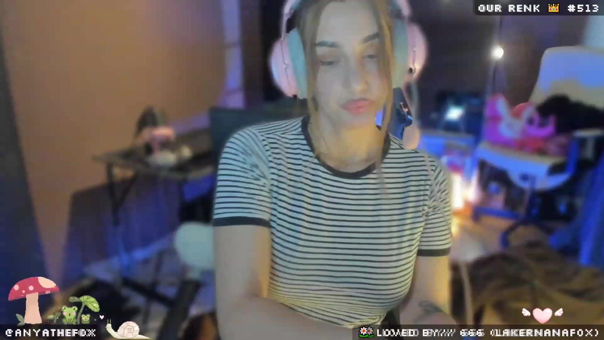 Gallery image thumbnail from AreolaGrande_'s myfreecams stream on, 05/17/2023, 07:24 image 6 of 20