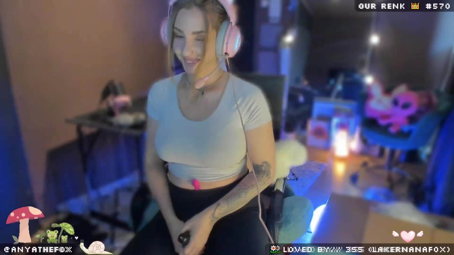 Gallery image thumbnail from AreolaGrande_'s myfreecams stream on, 05/19/2023, 06:28 image 17 of 20