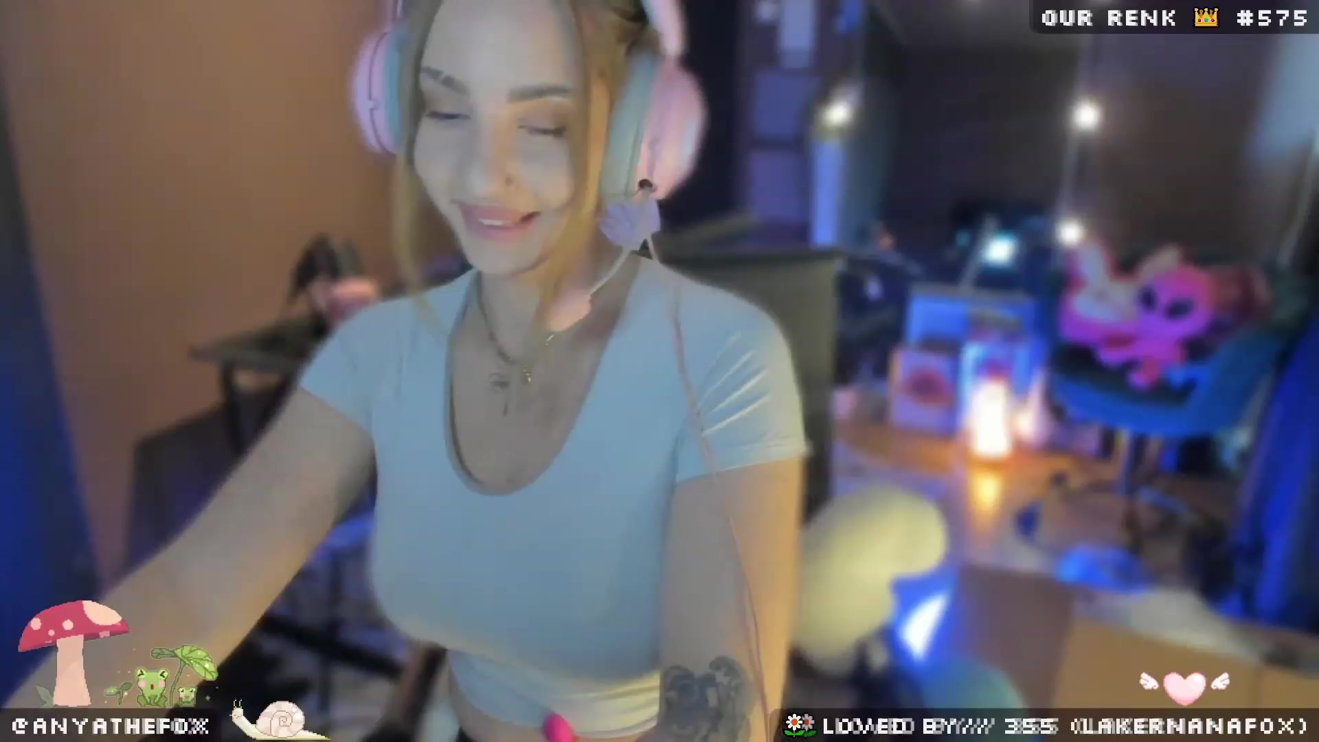 Gallery image thumbnail from AreolaGrande_'s myfreecams stream on, 05/19/2023, 06:28 image 5 of 20