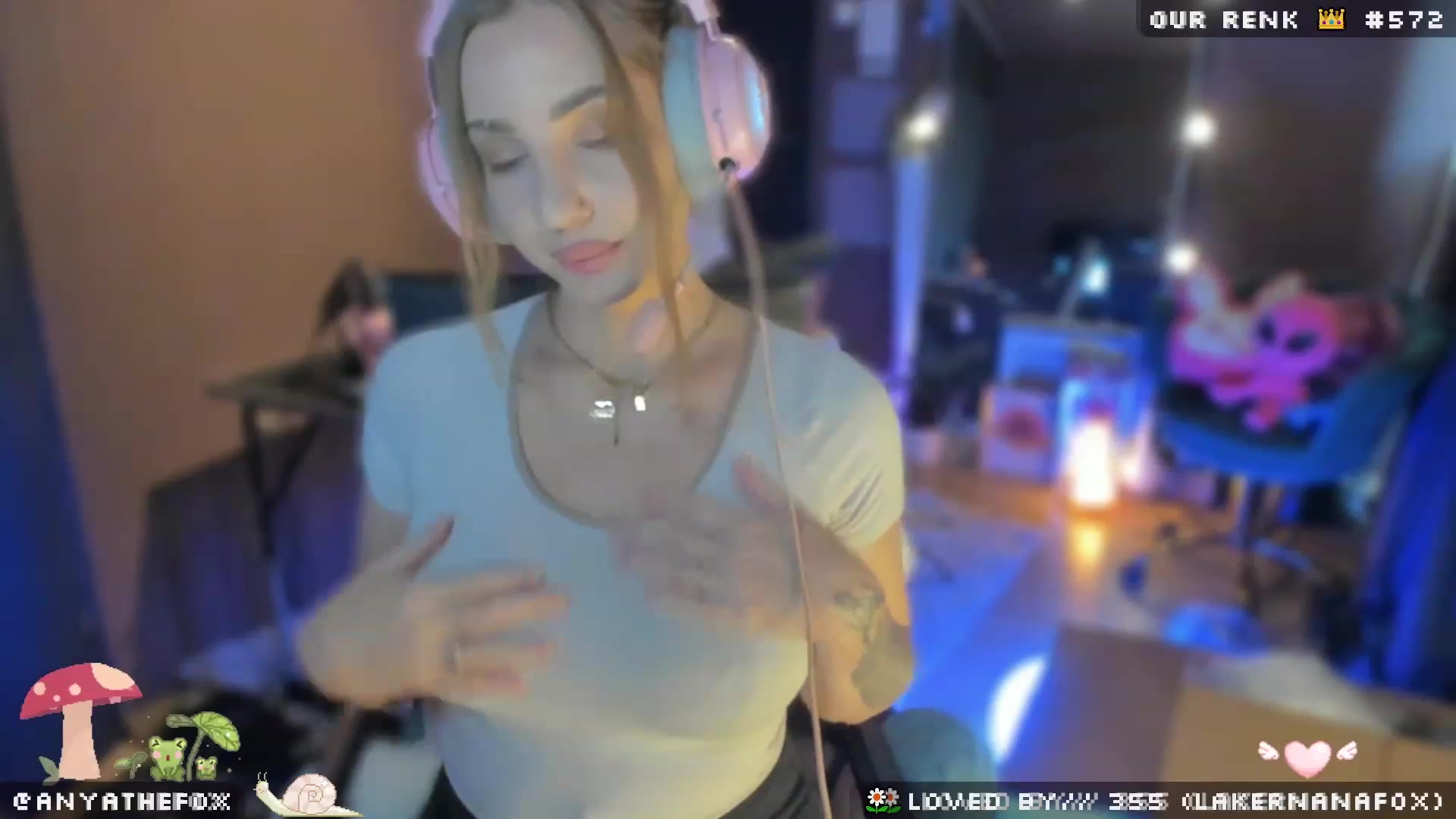 Gallery image thumbnail from AreolaGrande_'s myfreecams stream on, 05/19/2023, 06:28 image 13 of 20