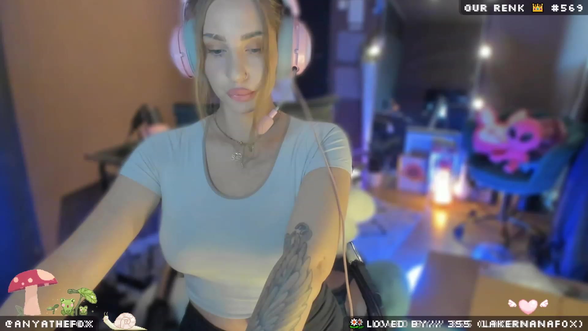 Gallery image thumbnail from AreolaGrande_'s myfreecams stream on, 05/19/2023, 06:28 image 19 of 20