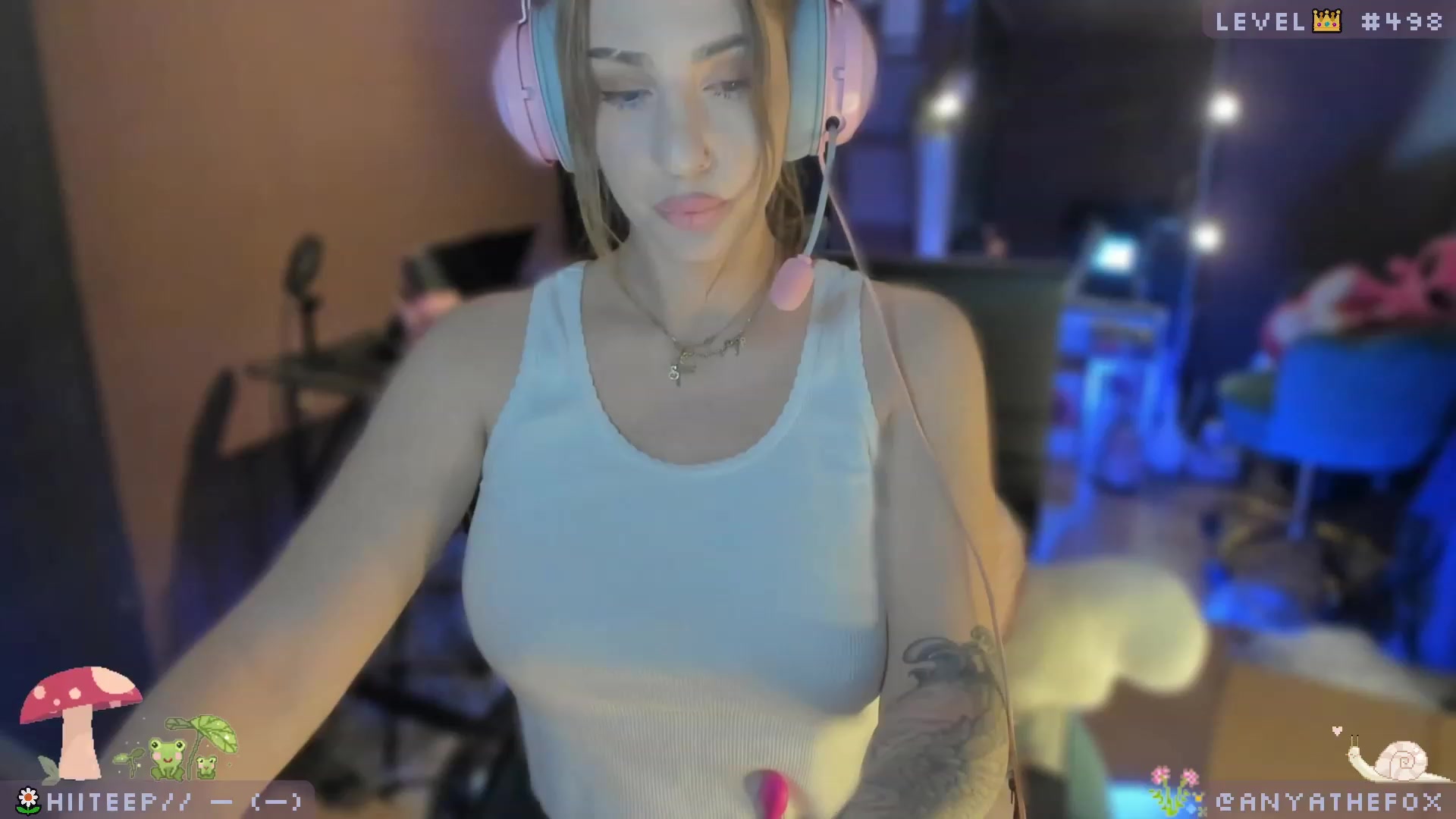 Gallery image thumbnail from AreolaGrande_'s myfreecams stream on, 05/23/2023, 06:31 image 1 of 20