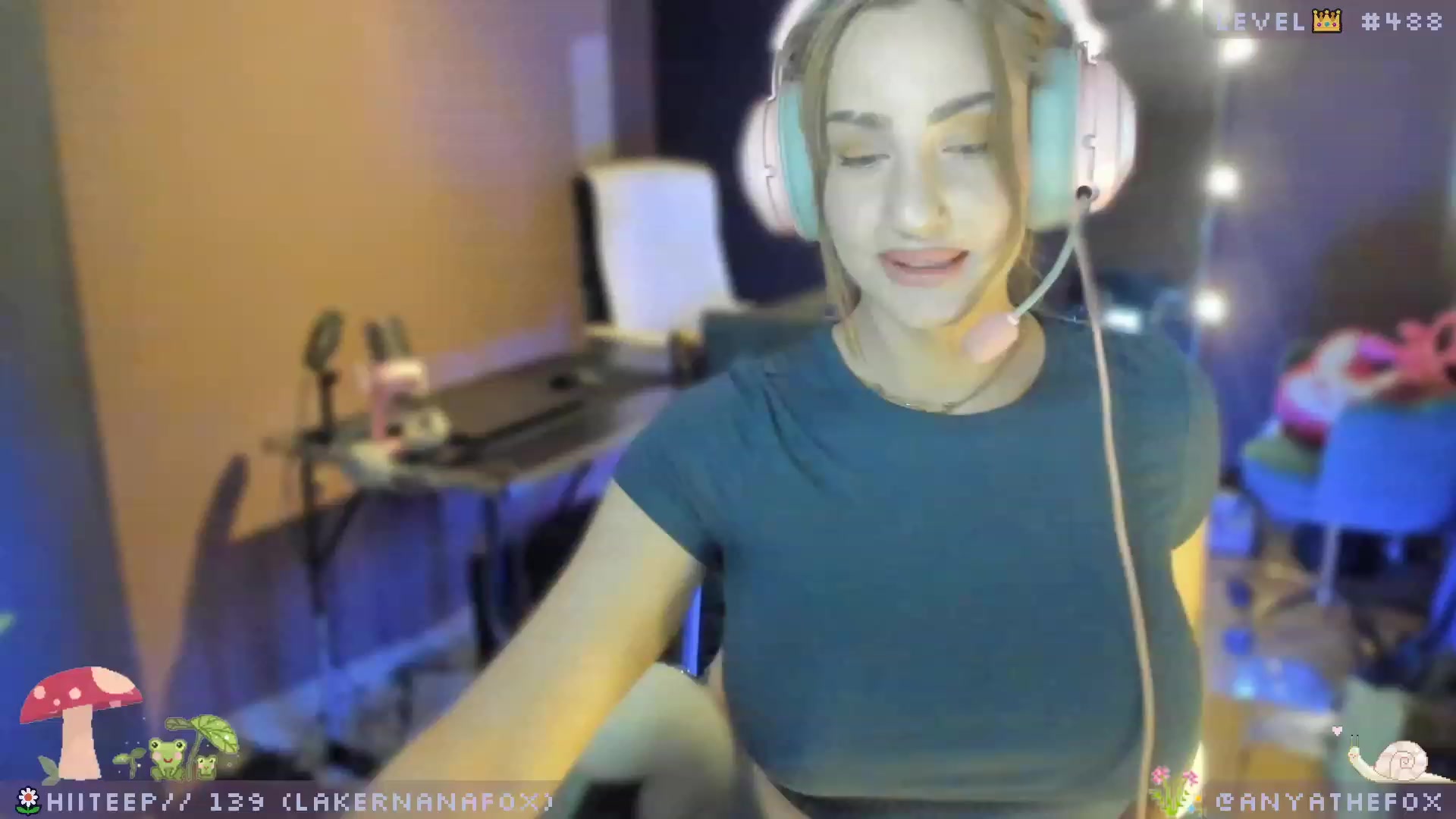 Gallery image thumbnail from AreolaGrande_'s myfreecams stream on, 05/25/2023, 07:54 image 2 of 20