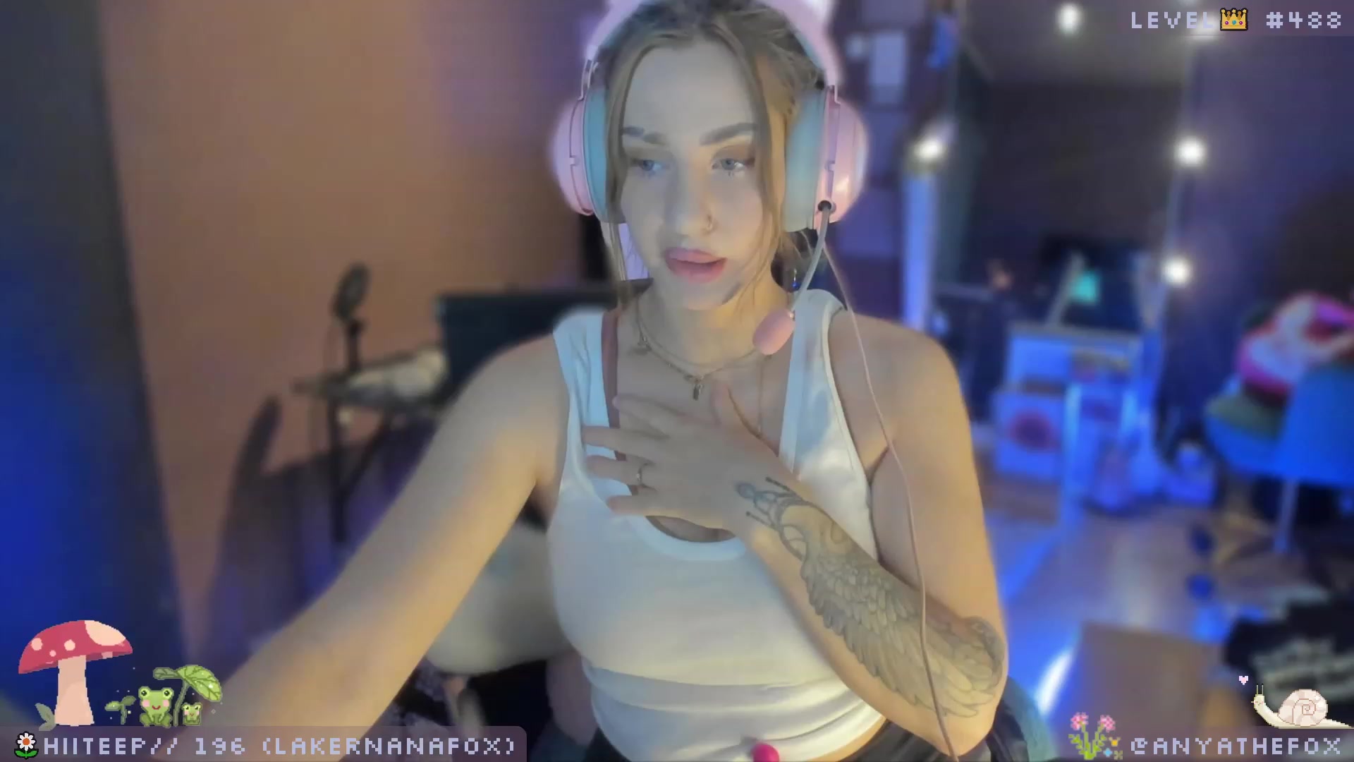 Gallery image thumbnail from AreolaGrande_'s myfreecams stream on, 05/26/2023, 07:46 image 2 of 20