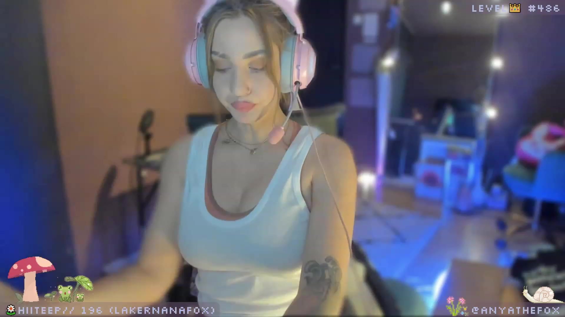 Gallery image thumbnail from AreolaGrande_'s myfreecams stream on, 05/26/2023, 07:46 image 8 of 20