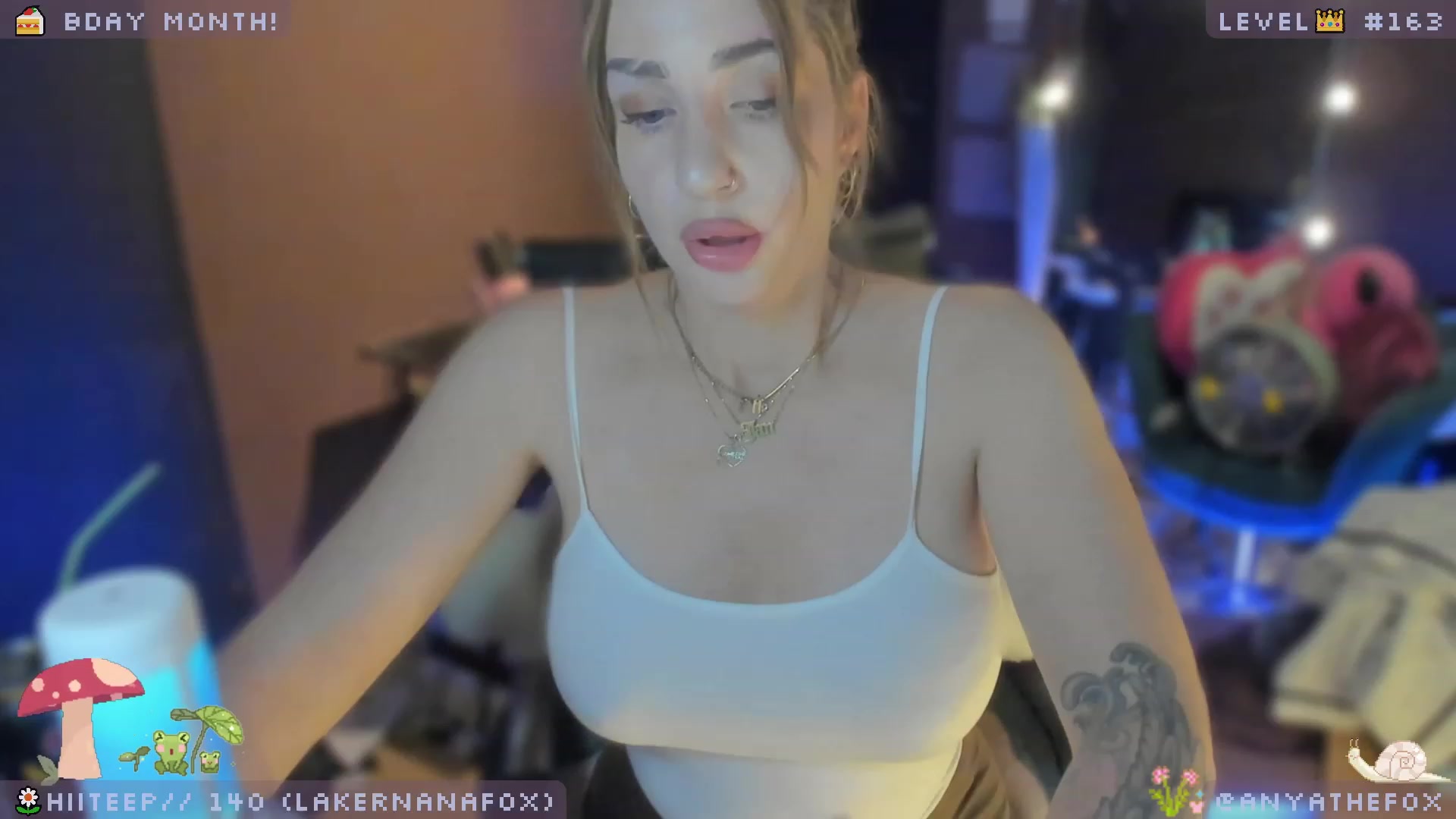 Gallery image thumbnail from AreolaGrande_'s myfreecams stream on, 06/16/2023, 08:21 image 12 of 20