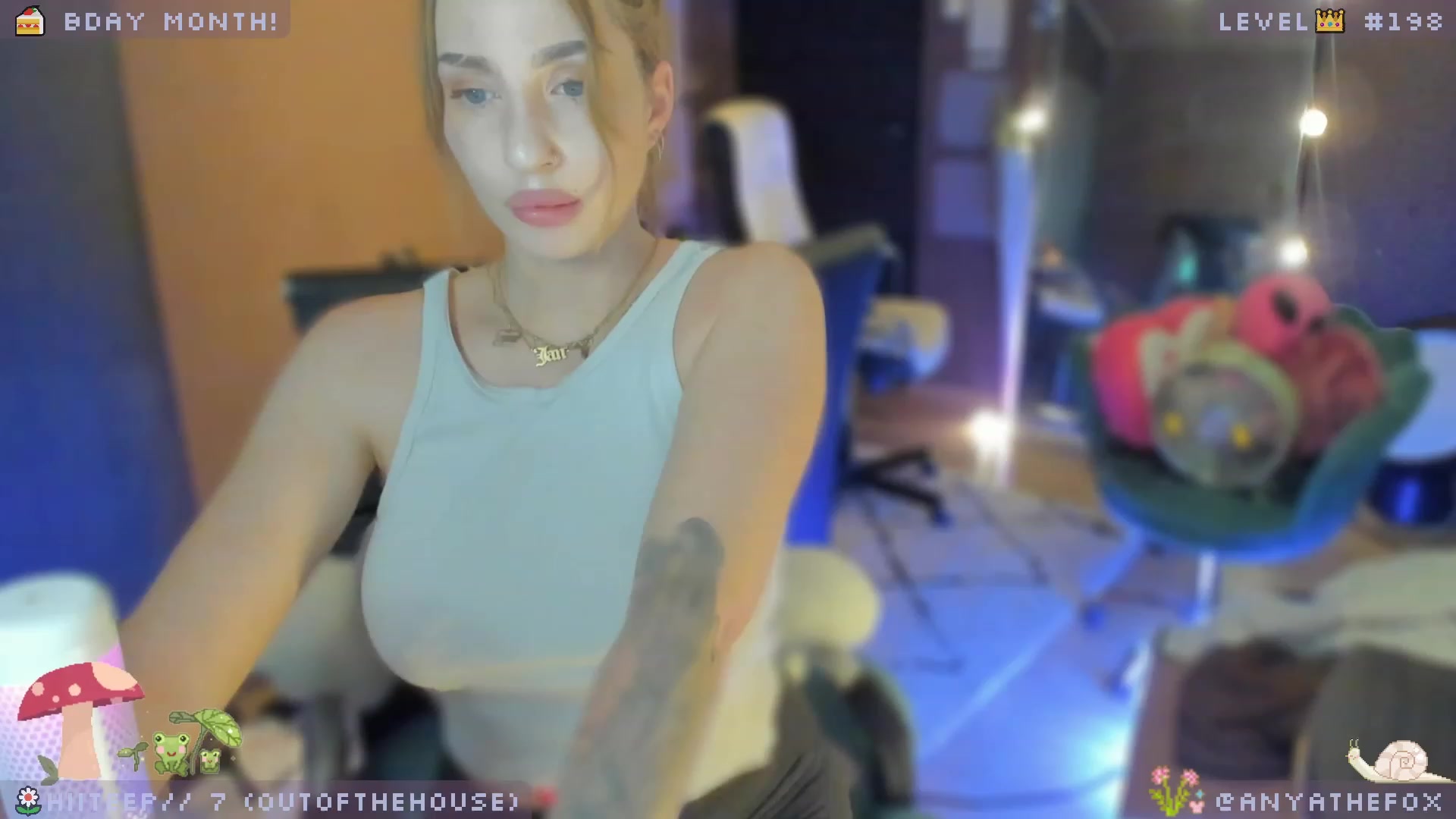 Gallery image thumbnail from AreolaGrande_'s myfreecams stream on, 06/23/2023, 07:20 image 8 of 20