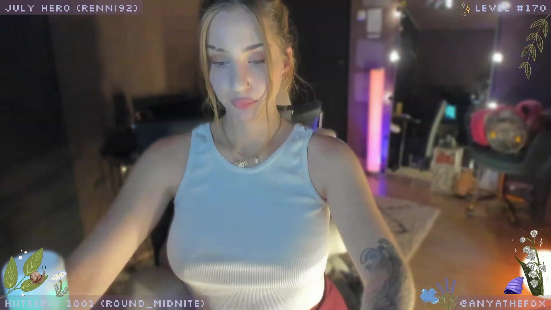 Gallery image thumbnail from AreolaGrande_'s myfreecams stream on, 07/30/2023, 08:05 image 15 of 20
