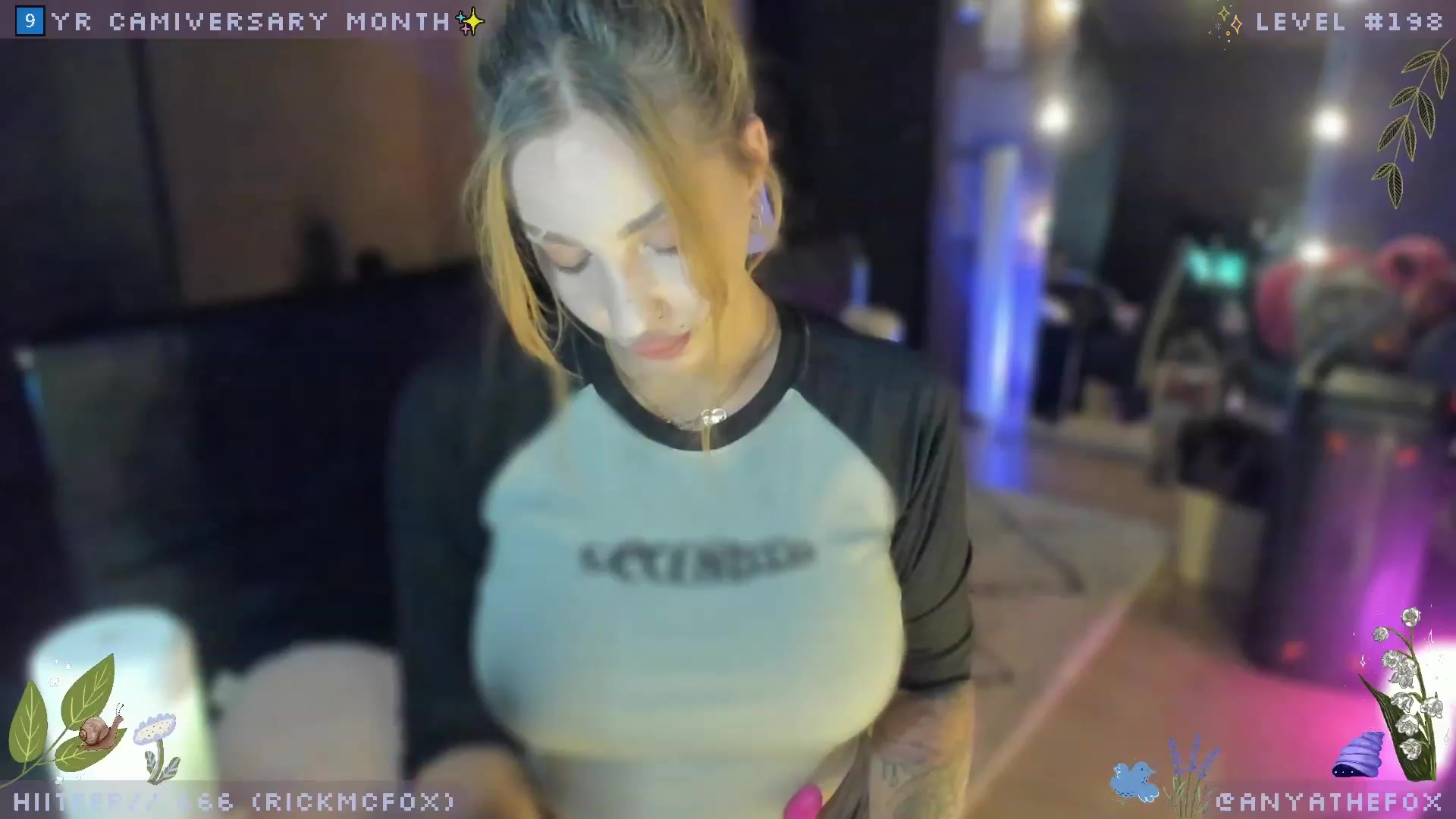 Gallery image thumbnail from AreolaGrande_'s myfreecams stream on, 08/13/2023, 09:47 image 4 of 20