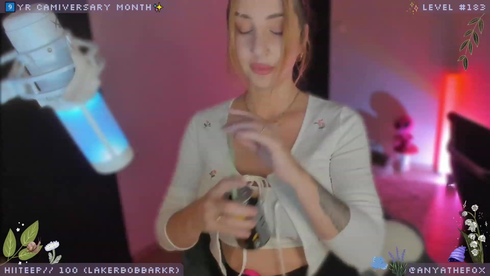 Gallery image thumbnail from AreolaGrande_'s myfreecams stream on, 09/18/2023, 08:32 image 4 of 20