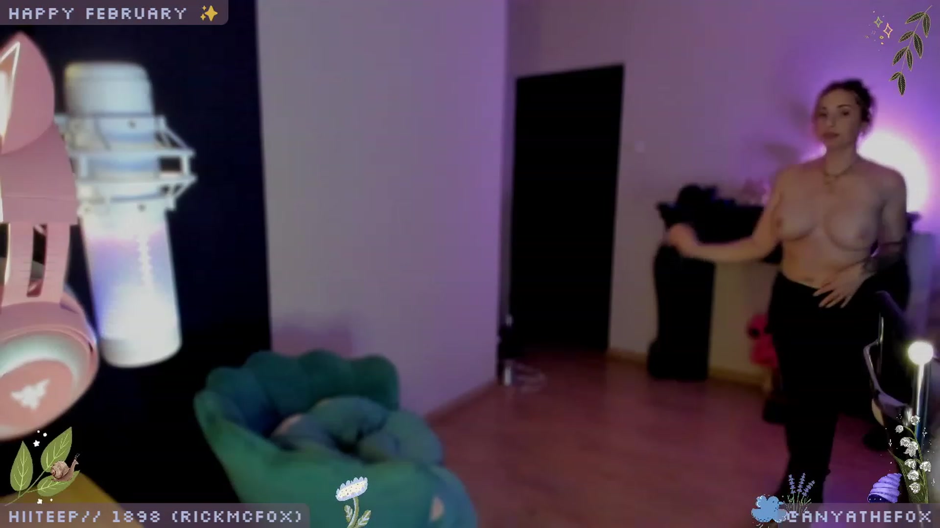 Gallery image thumbnail from AreolaGrande_'s myfreecams stream on, 02/23/2024, 08:40 image 11 of 20