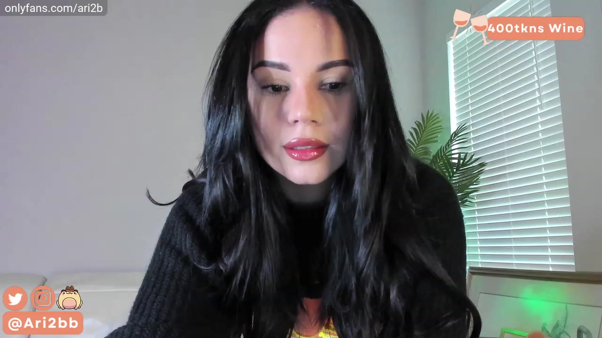 Gallery image thumbnail from Ari2b's myfreecams stream on, 06/06/2023, 24:08 image 11 of 20