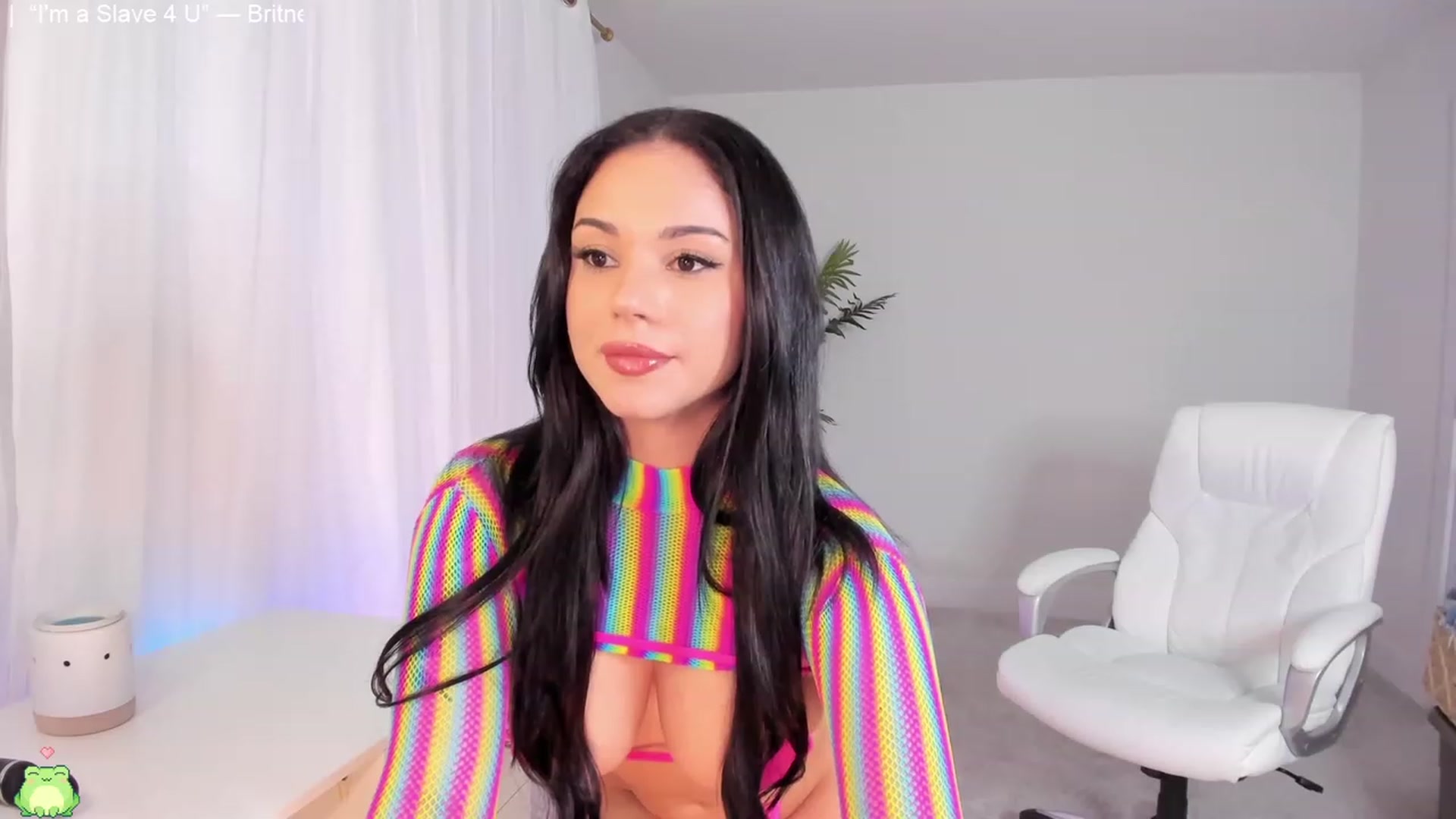 Gallery image thumbnail from Ari2b's myfreecams stream on, 07/20/2023, 03:22 image 15 of 20