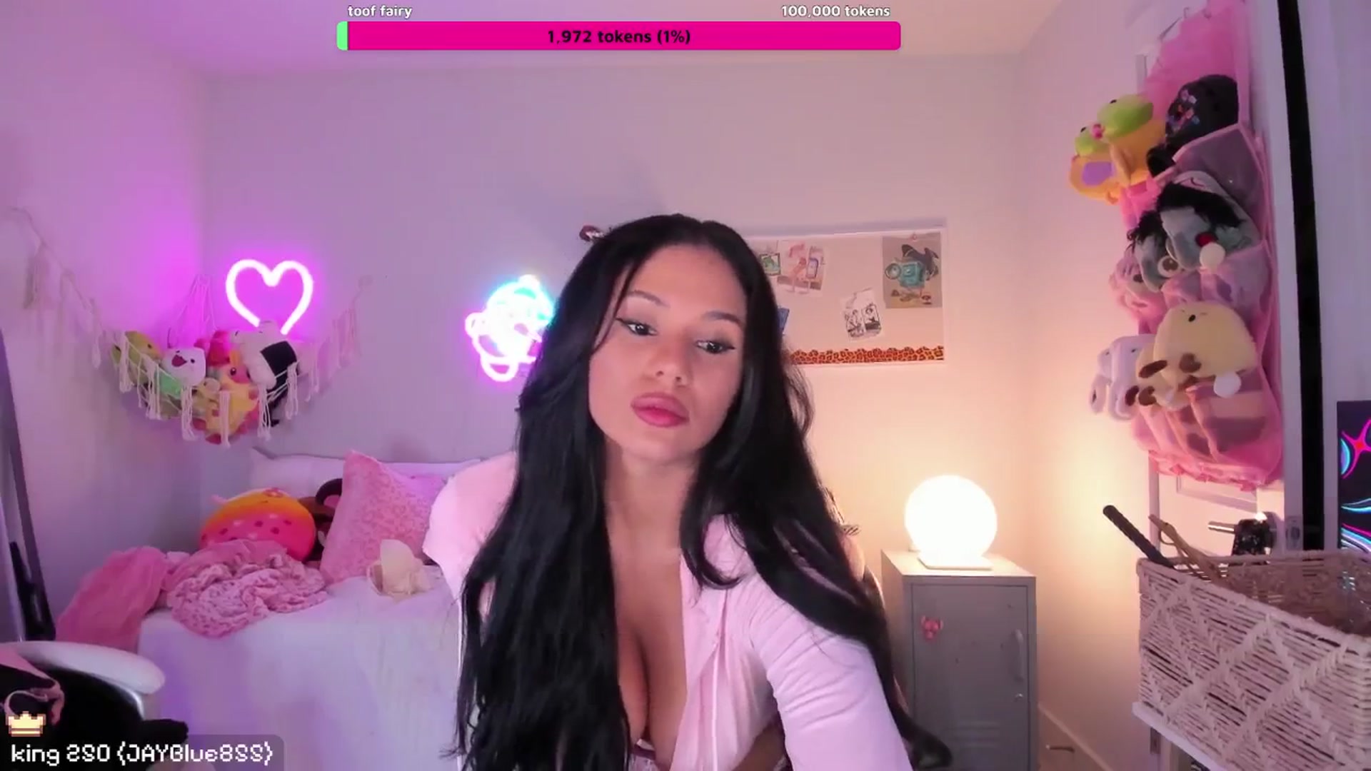 Gallery image thumbnail from Ari2b's myfreecams stream on, 07/23/2024, 06:45 image 15 of 20