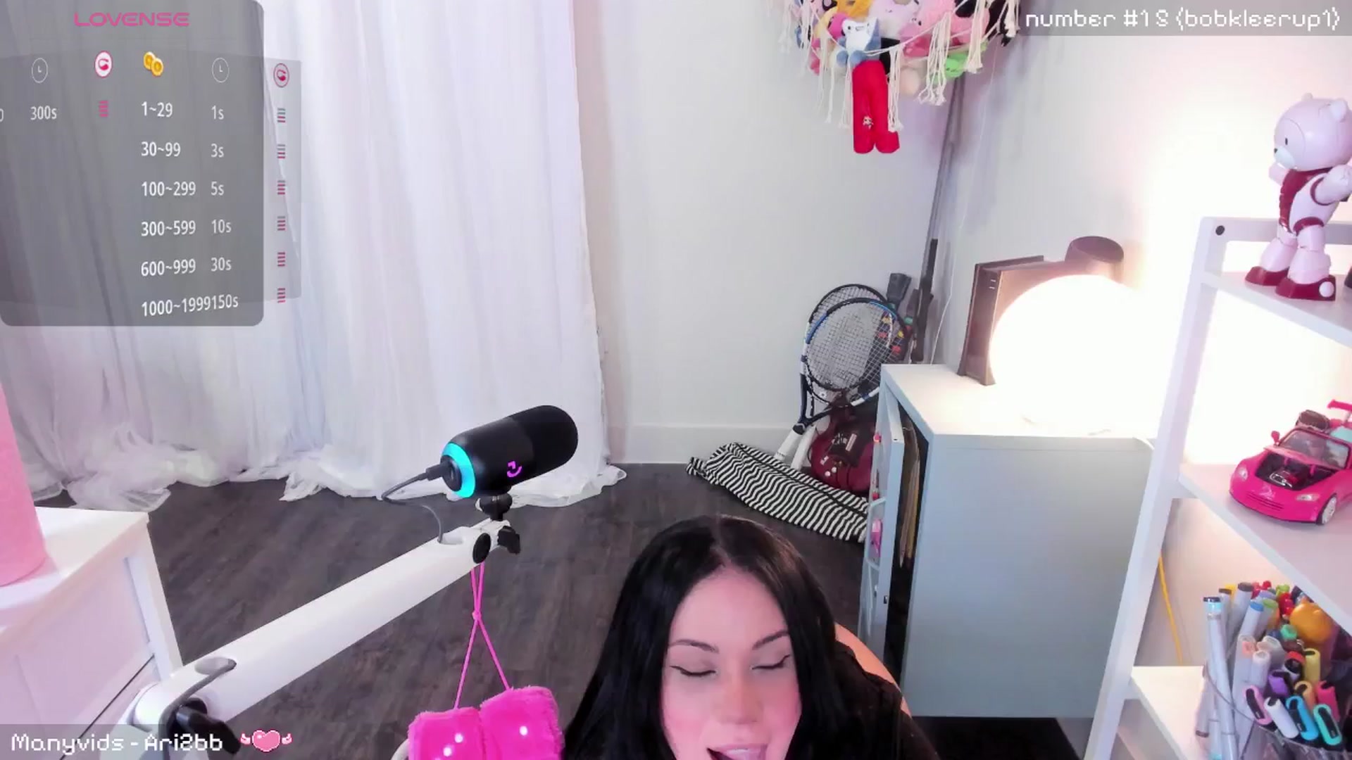 Gallery image thumbnail from Ari2b's myfreecams stream on, 01/31/2025, 05:48 image 8 of 20