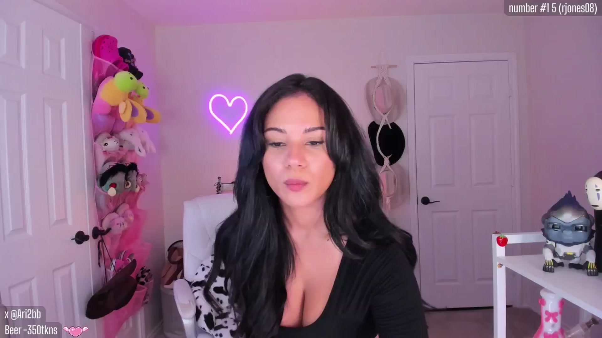 Gallery image thumbnail from Ari2b's myfreecams stream on, 08/20/2025, 03:20 image 10 of 20
