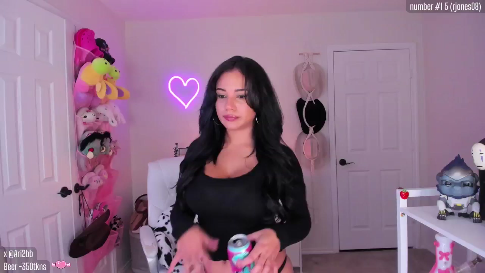 Gallery image thumbnail from Ari2b's myfreecams stream on, 08/20/2025, 03:20 image 12 of 20