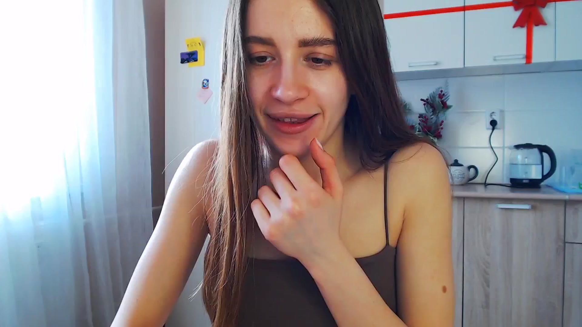 Gallery image thumbnail from Ari_Honey's myfreecams stream on, 03/23/2025, 13:12 image 11 of 20