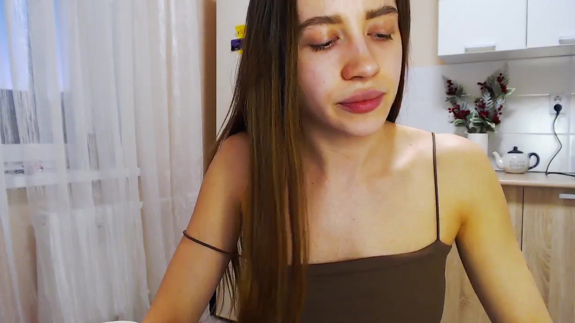 Gallery image thumbnail from Ari_Honey's myfreecams stream on, 03/23/2025, 15:13 image 20 of 20