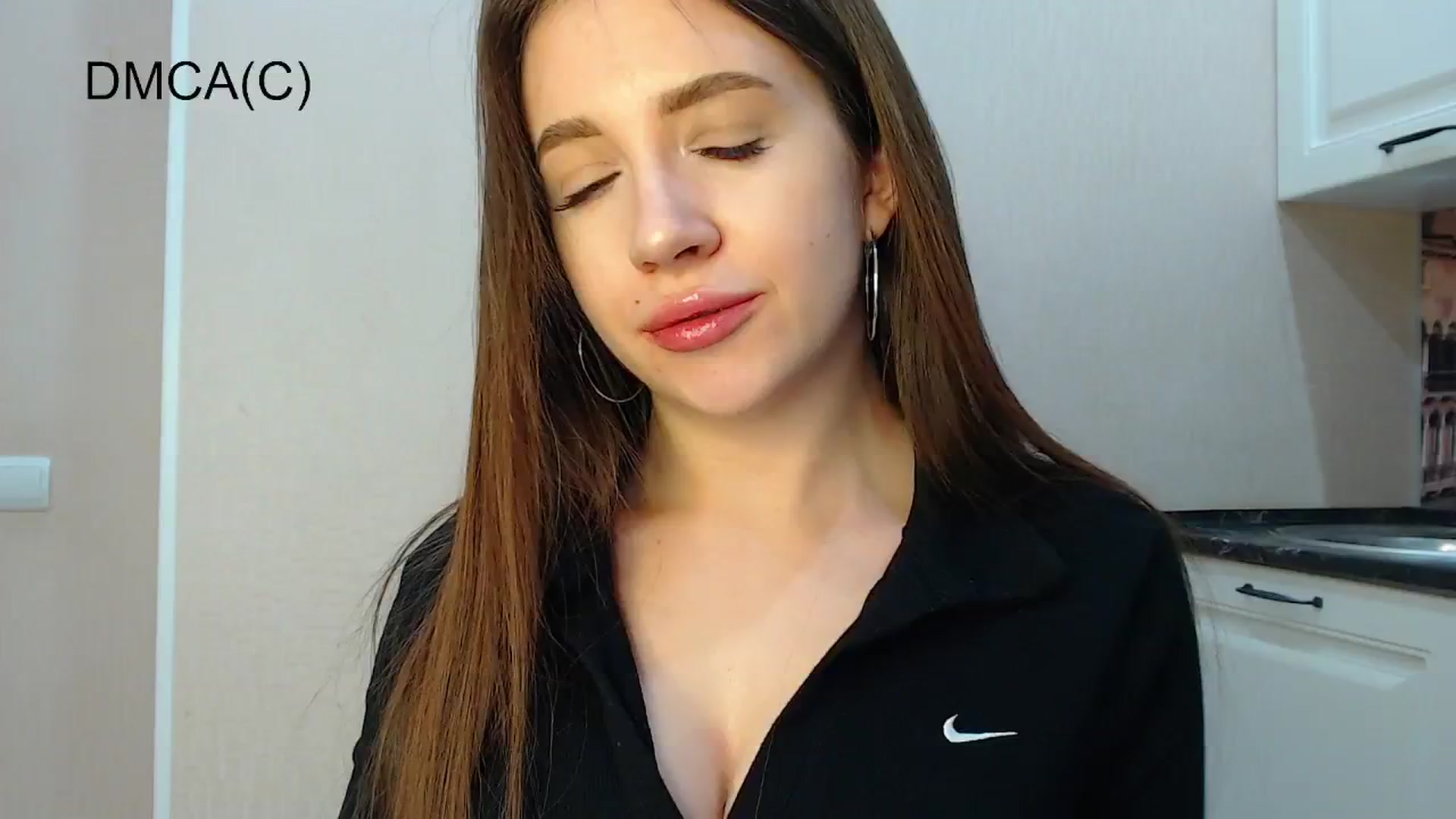 Gallery image thumbnail from Ari_Honey's myfreecams stream on, 12/28/2025, 16:03 image 3 of 20