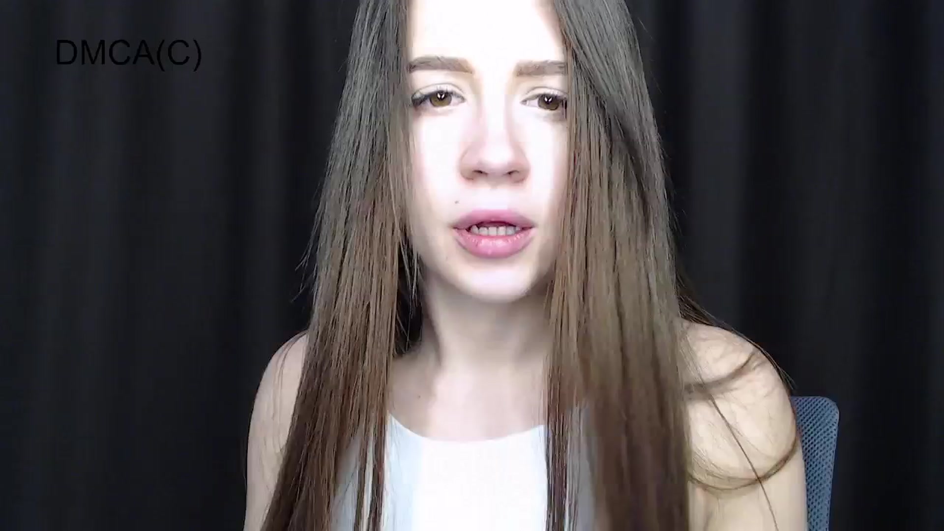 Gallery image thumbnail from Ari_Honey's myfreecams stream on, 12/29/2025, 19:14 image 17 of 20