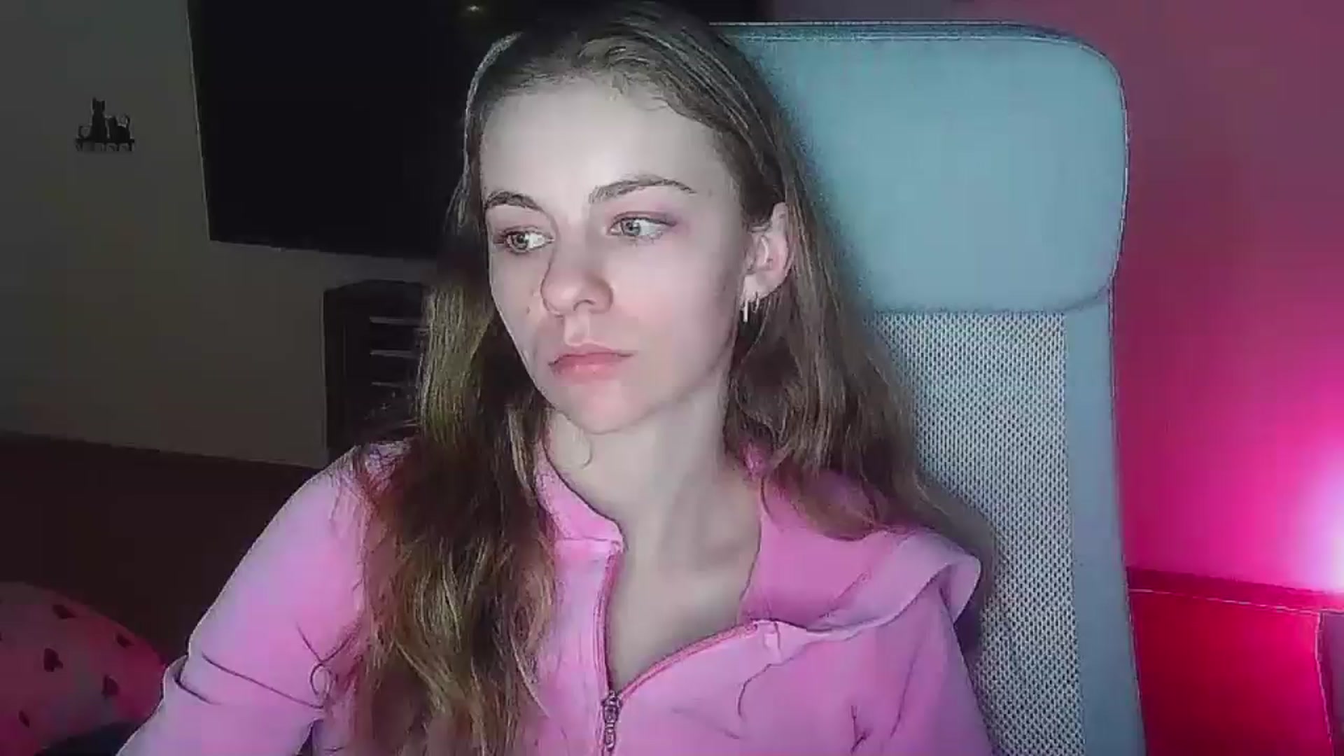 Gallery image thumbnail from AriaFantasy's myfreecams stream on, 11/15/2025, 19:12 image 4 of 20