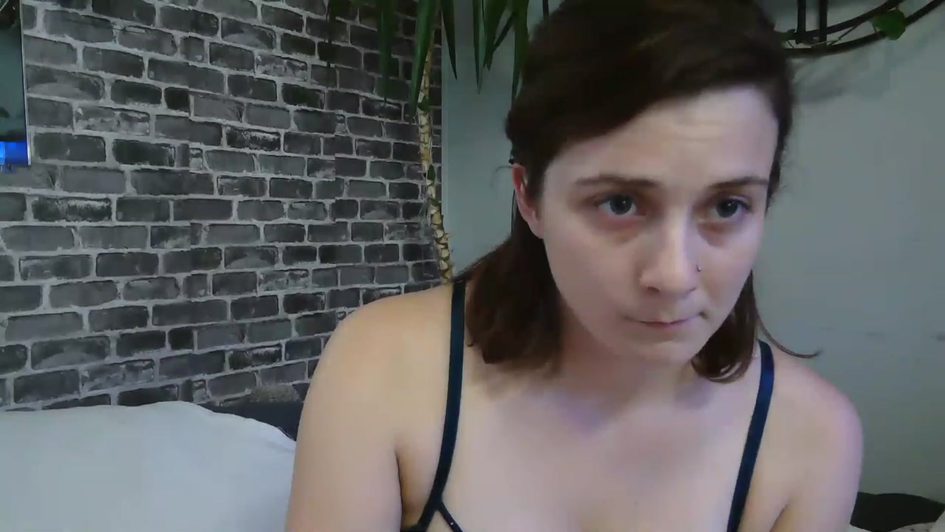 Gallery image thumbnail from AriaFields's myfreecams stream on, 12/03/2022, 02:20 image 18 of 20