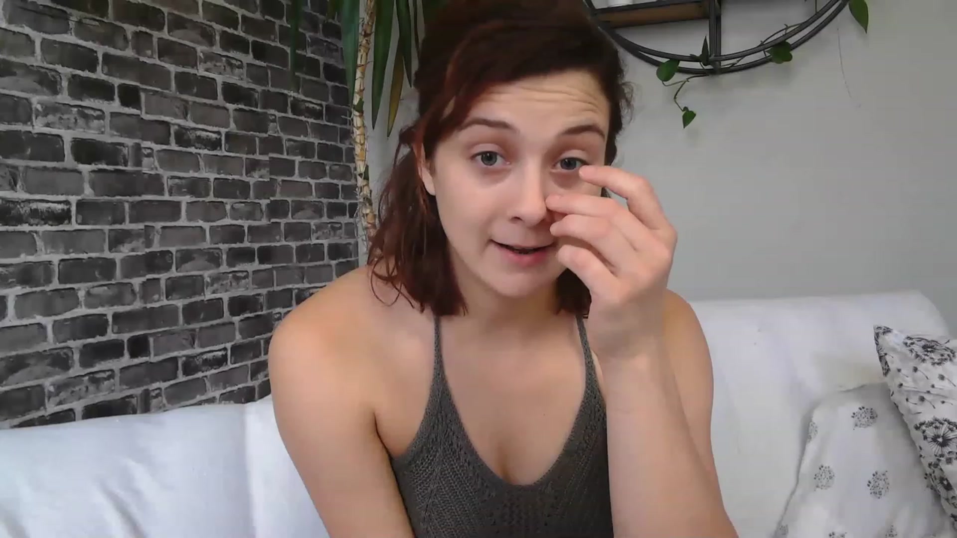 Gallery image thumbnail from AriaFields's myfreecams stream on, 12/09/2022, 17:13 image 4 of 20