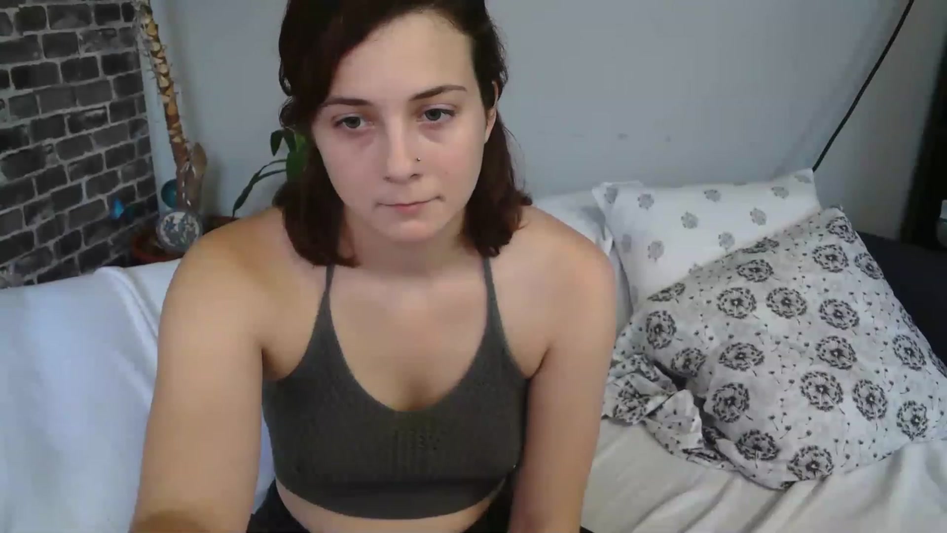Gallery image thumbnail from AriaFields's myfreecams stream on, 12/09/2022, 20:25 image 17 of 20