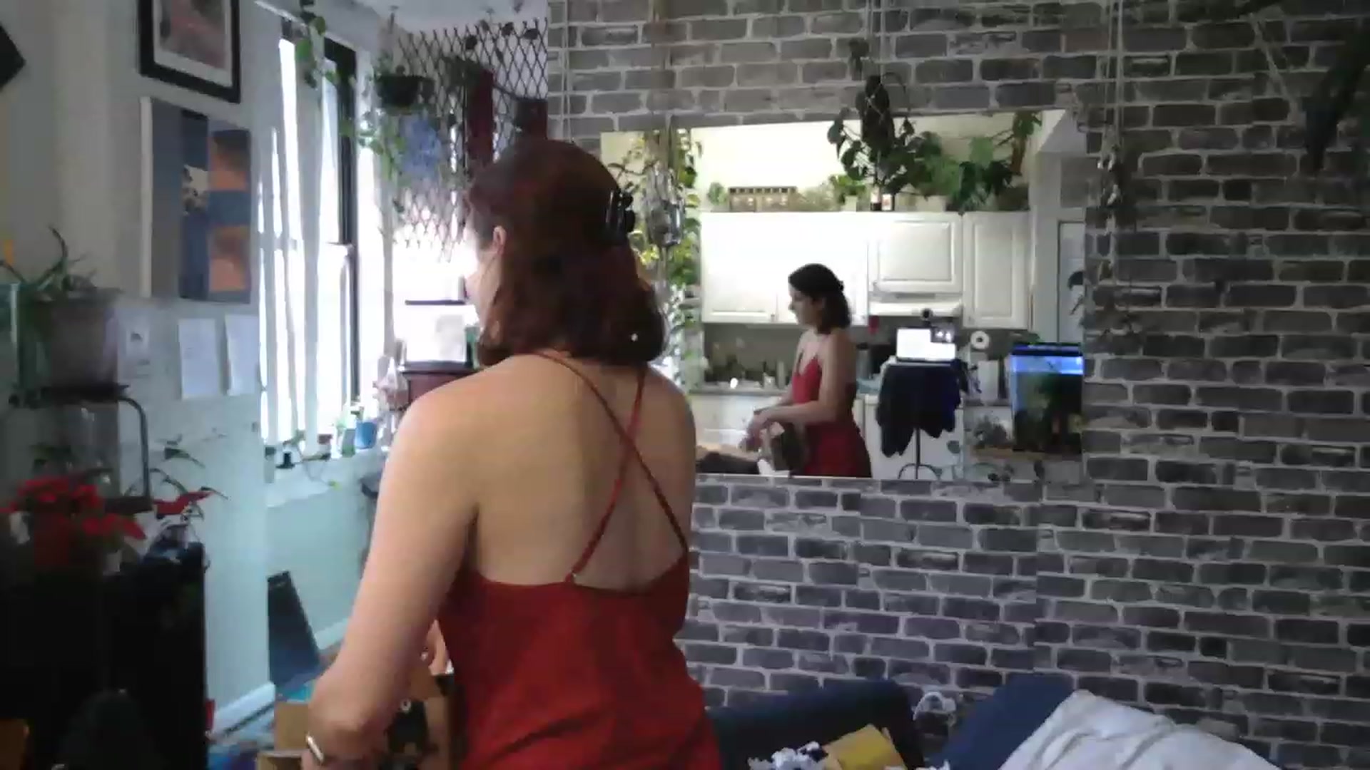 Gallery image thumbnail from AriaFields's myfreecams stream on, 12/10/2022, 21:44 image 3 of 20
