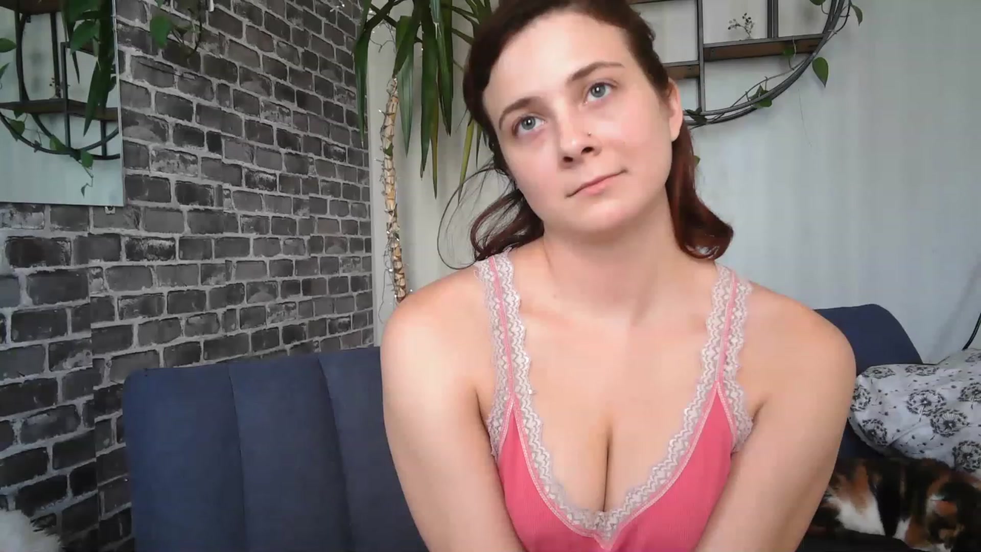 Gallery image thumbnail from AriaFields's myfreecams stream on, 12/12/2022, 19:37 image 2 of 20