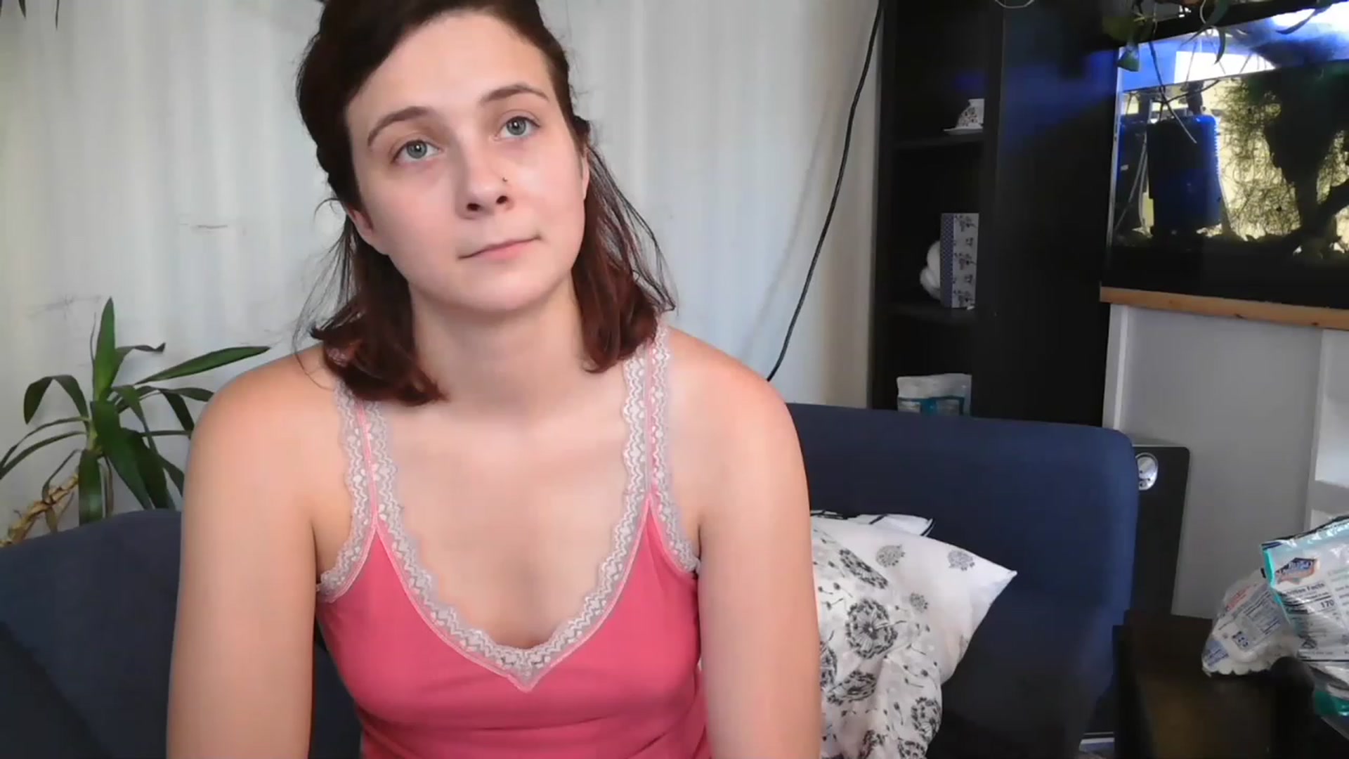Gallery image thumbnail from AriaFields's myfreecams stream on, 12/12/2022, 22:45 image 4 of 20