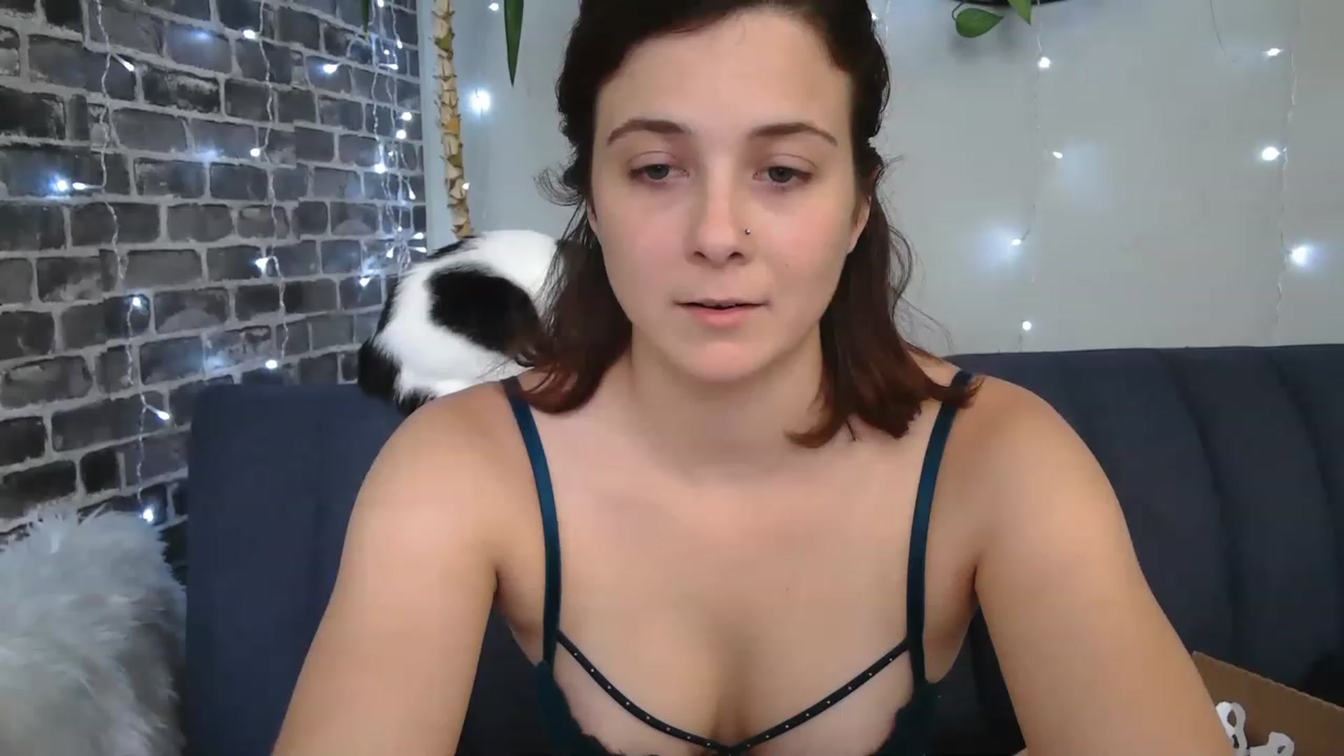 Gallery image thumbnail from AriaFields's myfreecams stream on, 12/20/2022, 18:17 image 15 of 20