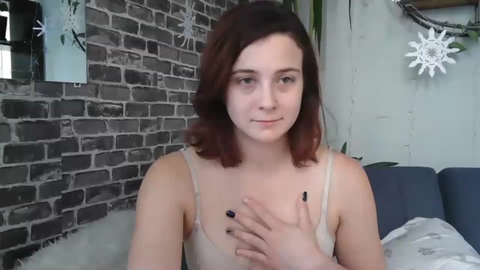 Gallery image thumbnail from AriaFields's myfreecams stream on, 12/29/2022, 17:23 image 6 of 20
