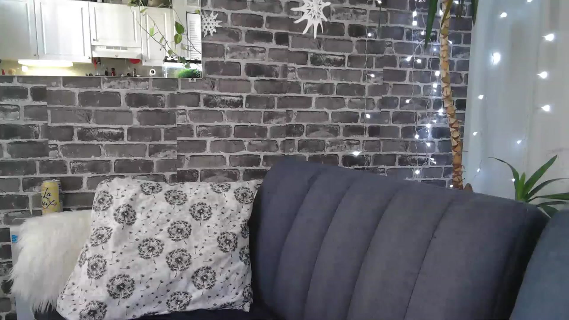 Gallery image thumbnail from AriaFields's myfreecams stream on, 01/05/2023, 21:12 image 10 of 20