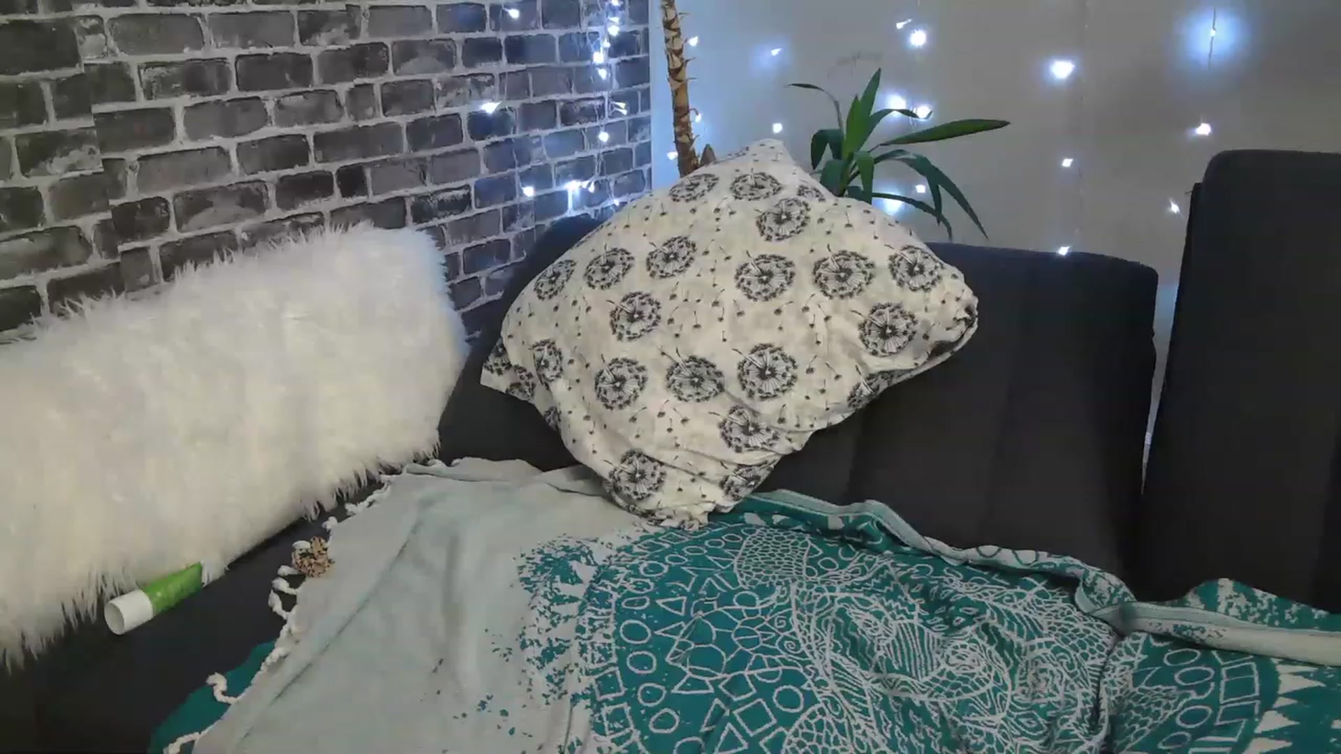 Gallery image thumbnail from AriaFields's myfreecams stream on, 01/12/2023, 22:57 image 9 of 20