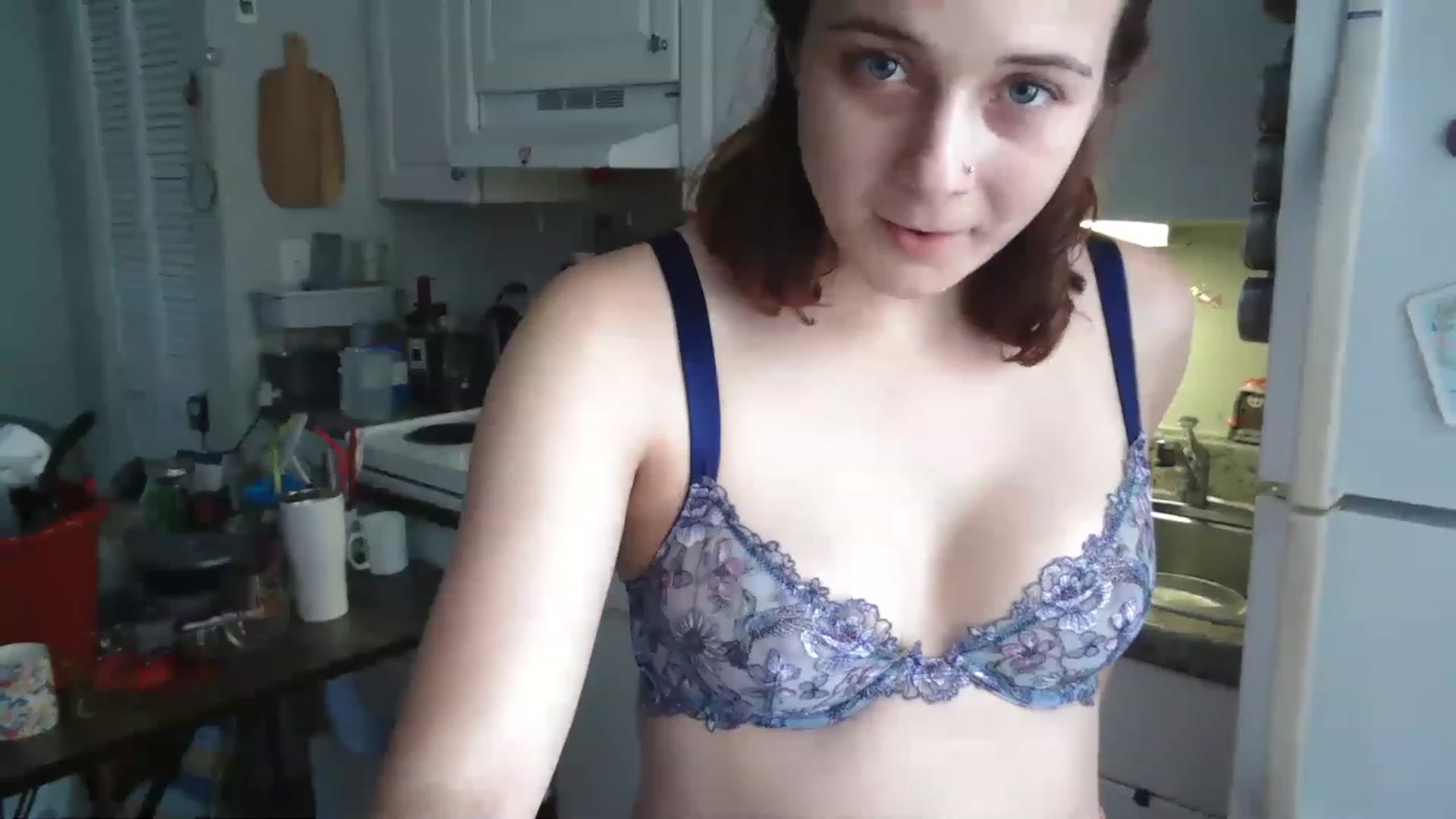 Gallery image thumbnail from AriaFields's myfreecams stream on, 01/27/2023, 20:19 image 2 of 20