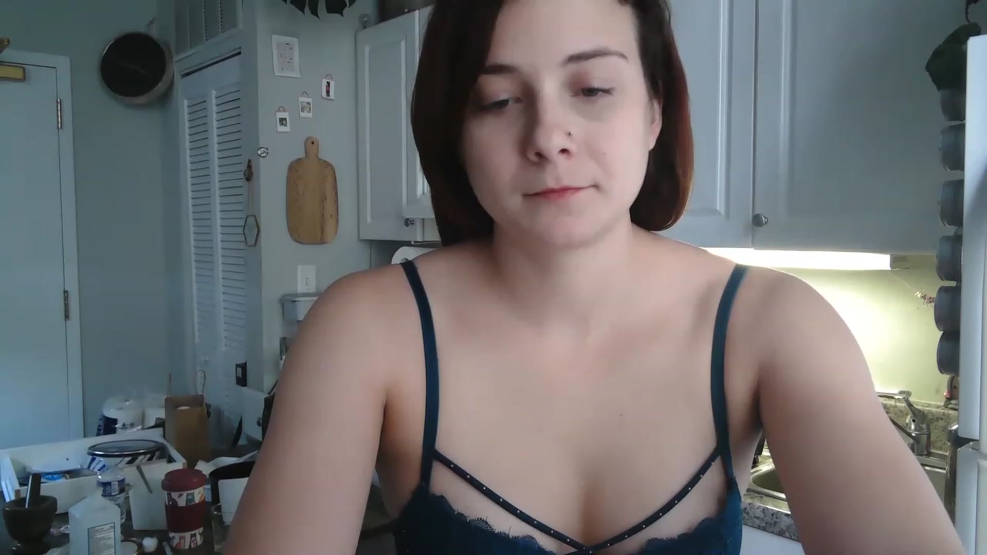 Gallery image thumbnail from AriaFields's myfreecams stream on, 01/30/2023, 20:08 image 3 of 20