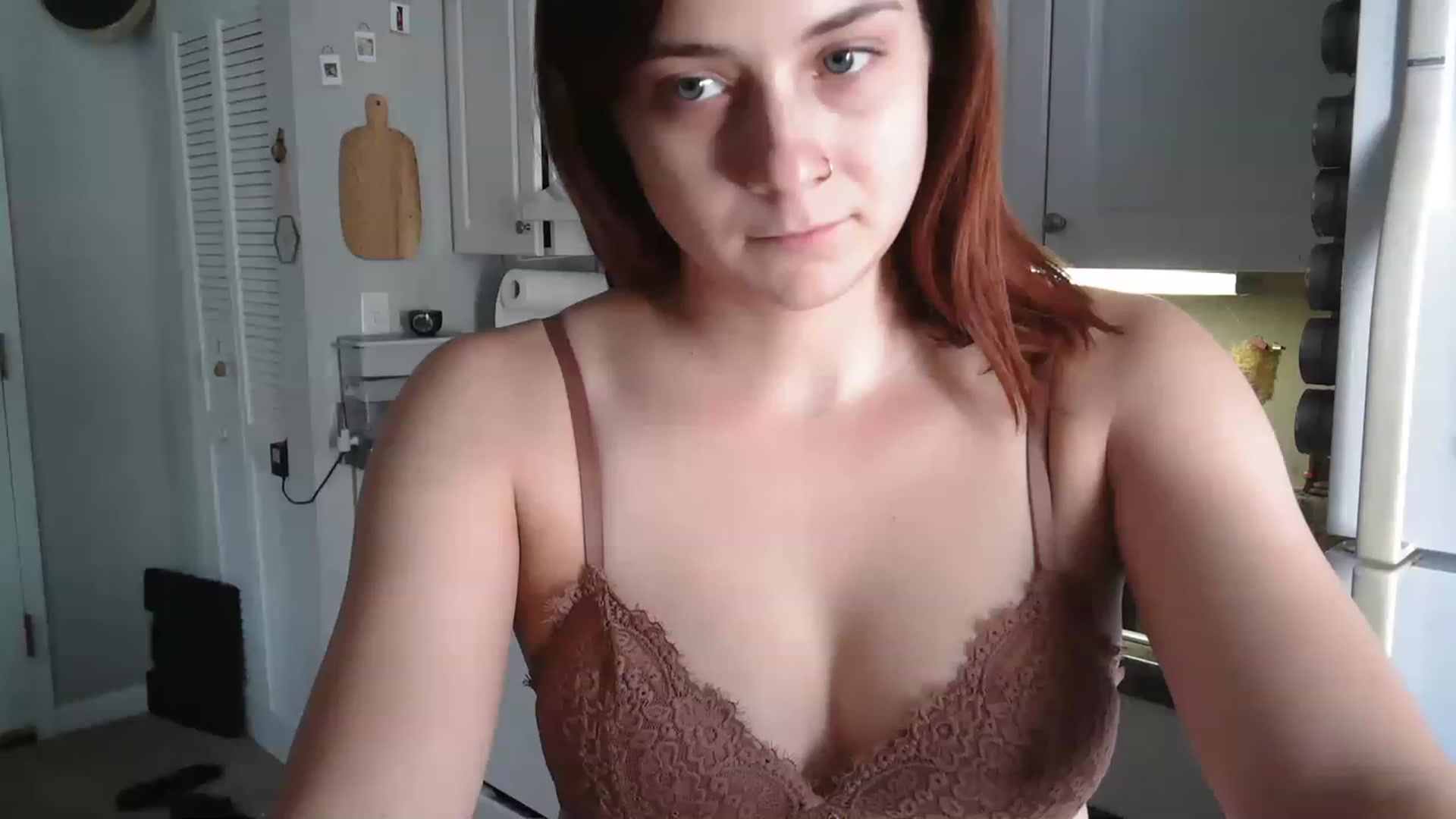 Gallery image thumbnail from AriaFields's myfreecams stream on, 03/06/2023, 18:04 image 5 of 20