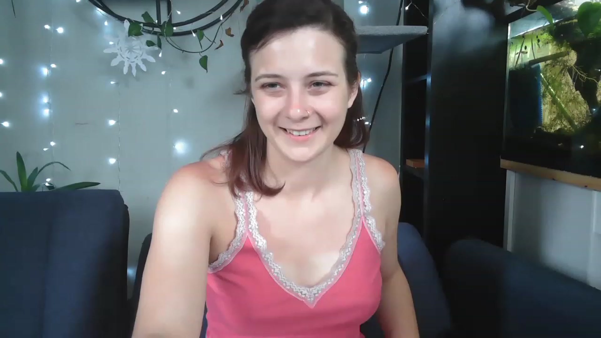 Gallery image thumbnail from AriaFields's myfreecams stream on, 03/21/2023, 21:27 image 2 of 20