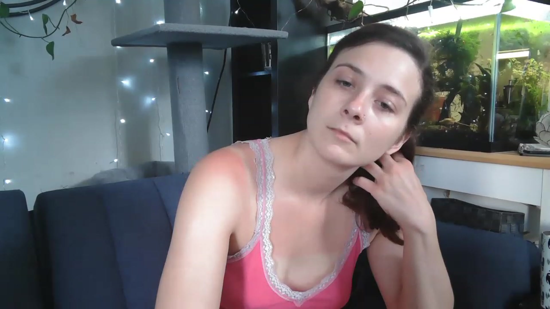 Gallery image thumbnail from AriaFields's myfreecams stream on, 03/21/2023, 21:27 image 14 of 20